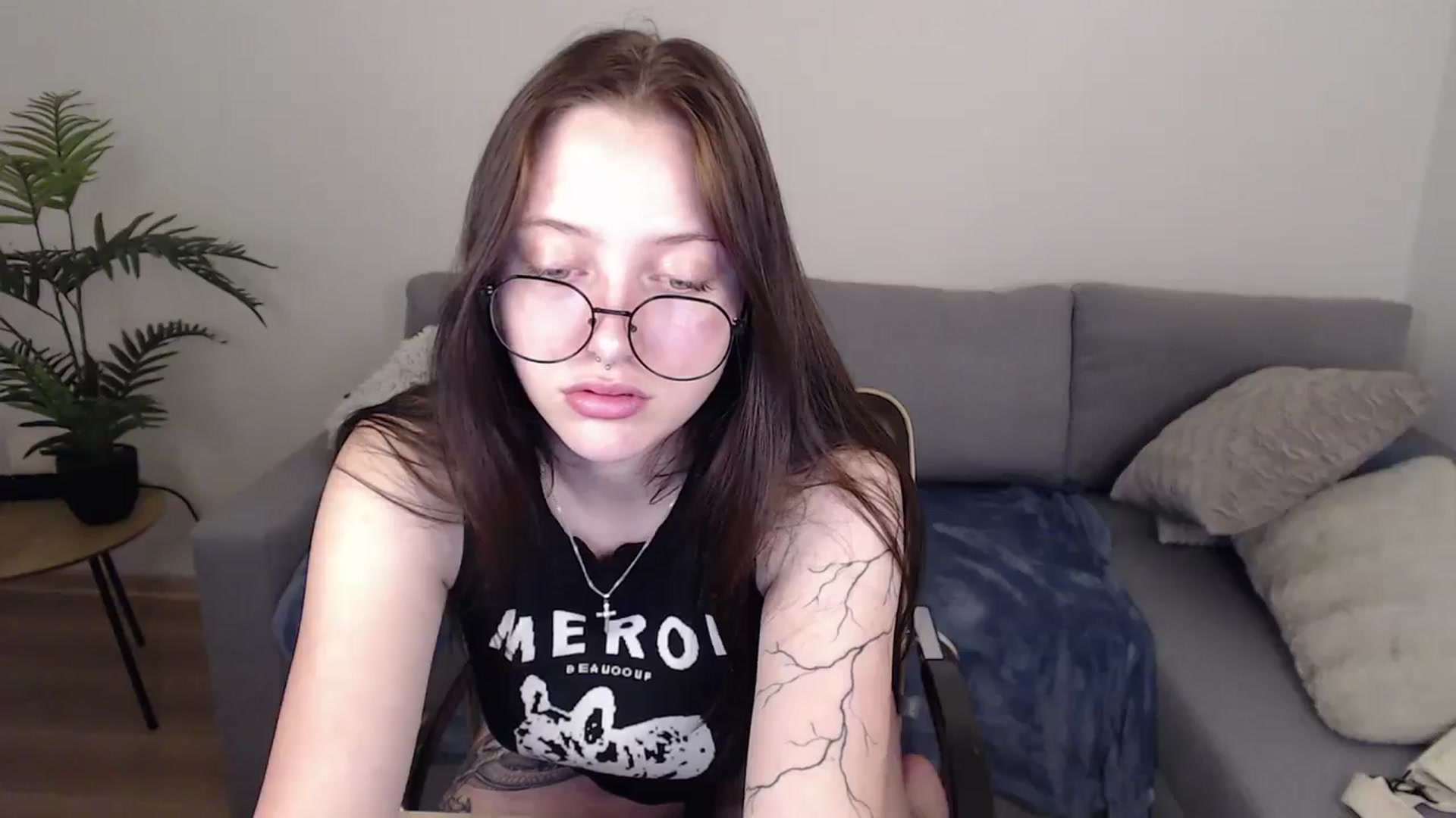 Gallery image thumbnail from SerenaSantos's myfreecams stream on, 06/09/2024, 10:54 image 2 of 20