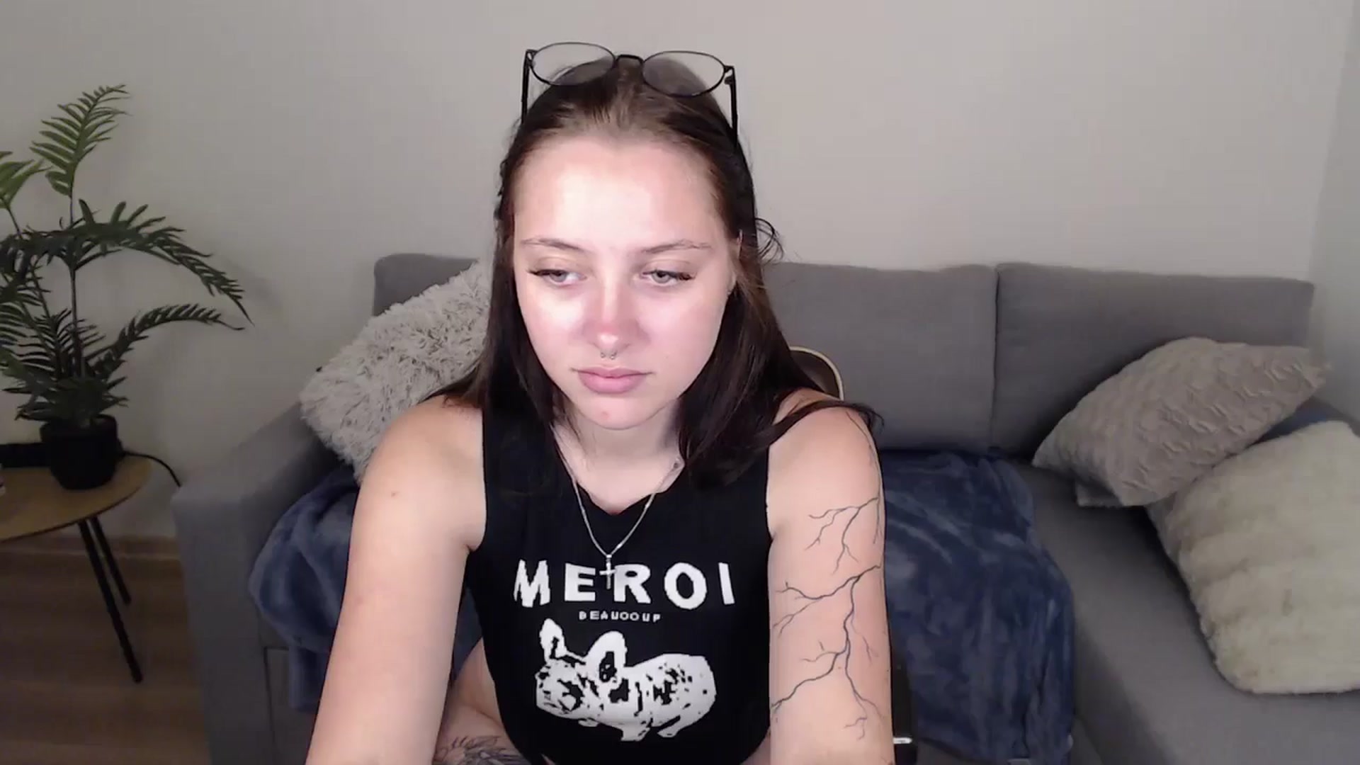 Gallery image thumbnail from SerenaSantos's myfreecams stream on, 06/22/2024, 11:37 image 12 of 20