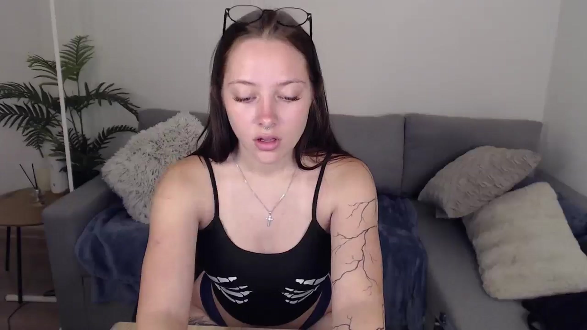 Gallery image thumbnail from SerenaSantos's myfreecams stream on, 06/25/2024, 08:47 image 18 of 20