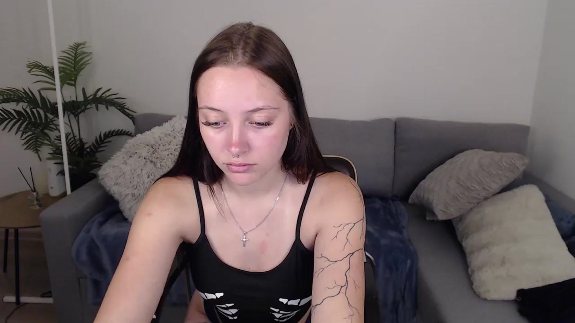 Gallery image thumbnail from SerenaSantos's myfreecams stream on, 06/25/2024, 13:09 image 4 of 20