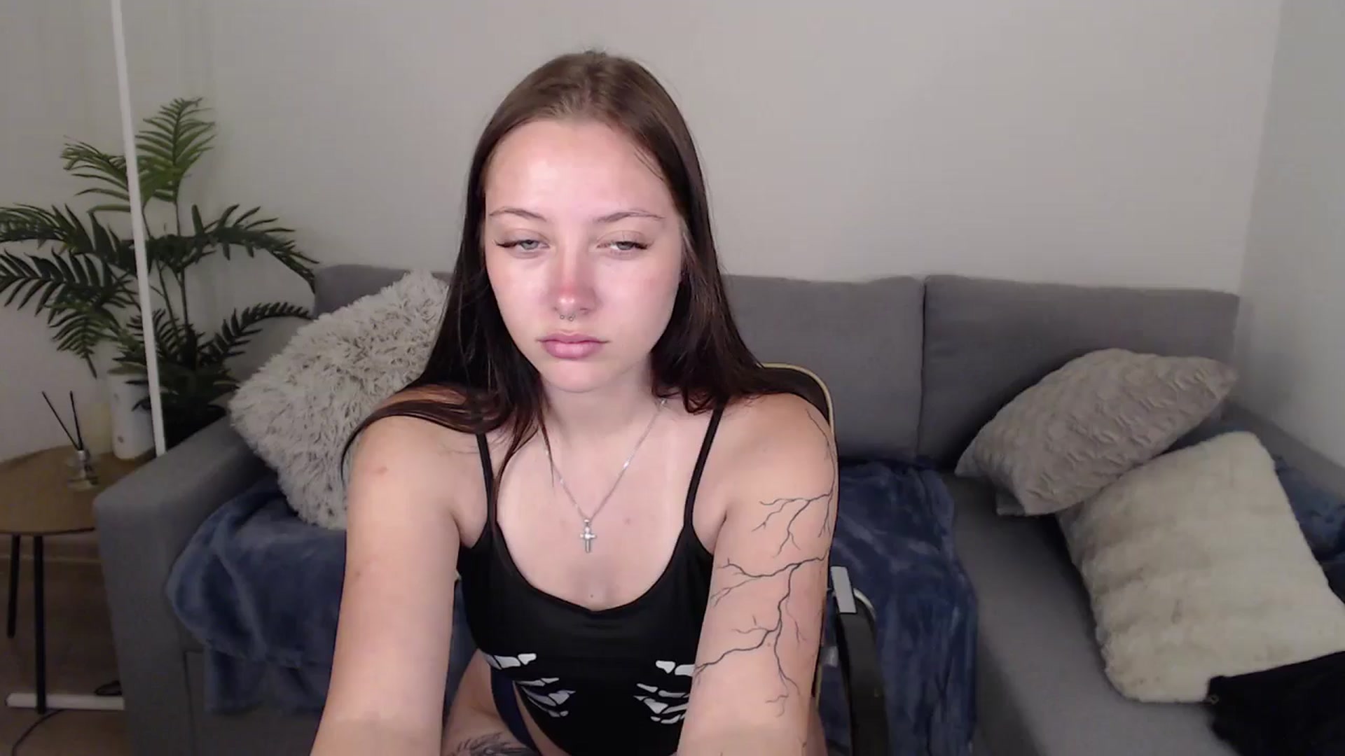 Gallery image thumbnail from SerenaSantos's myfreecams stream on, 06/25/2024, 13:09 image 1 of 20