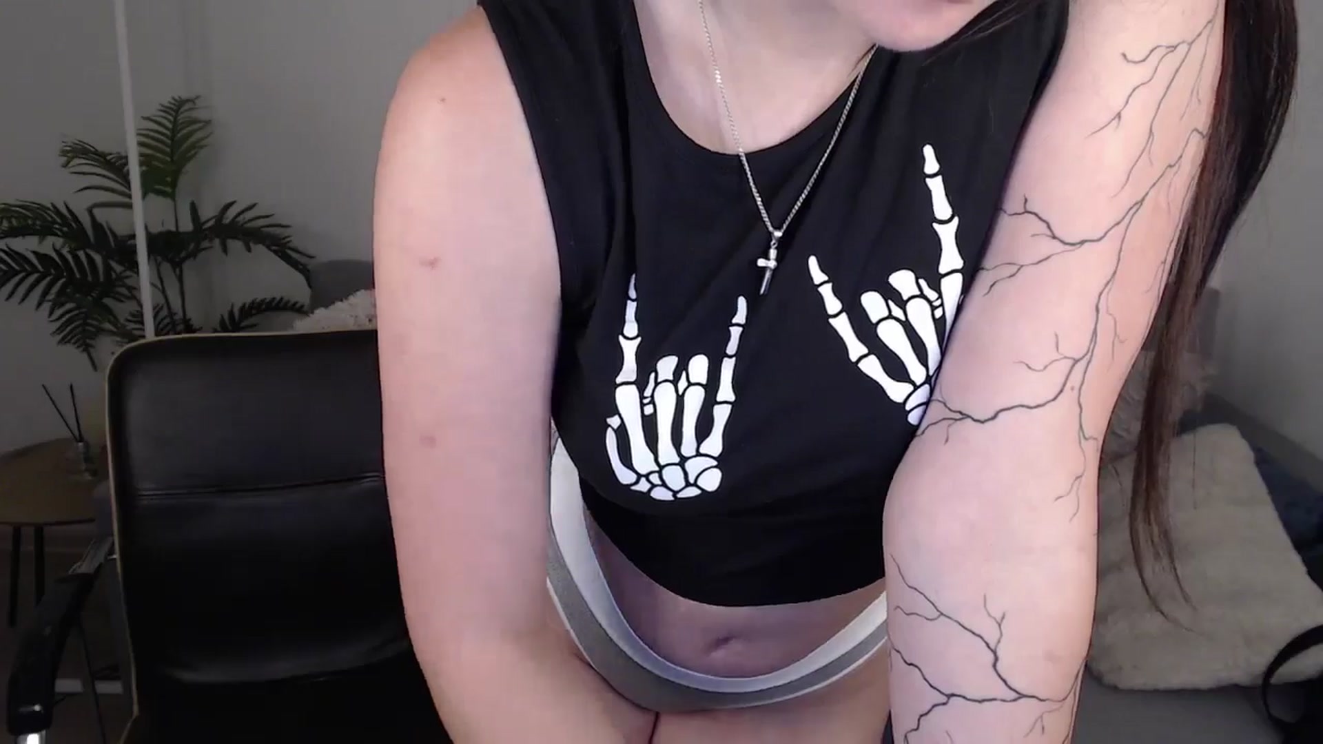 Gallery image thumbnail from SerenaSantos's myfreecams stream on, 06/26/2024, 10:37 image 13 of 20