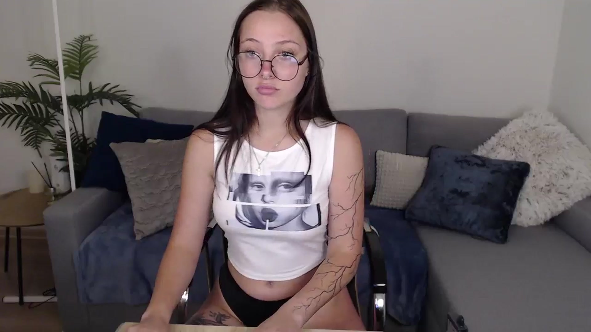 Gallery image thumbnail from SerenaSantos's myfreecams stream on, 06/28/2024, 13:44 image 5 of 20