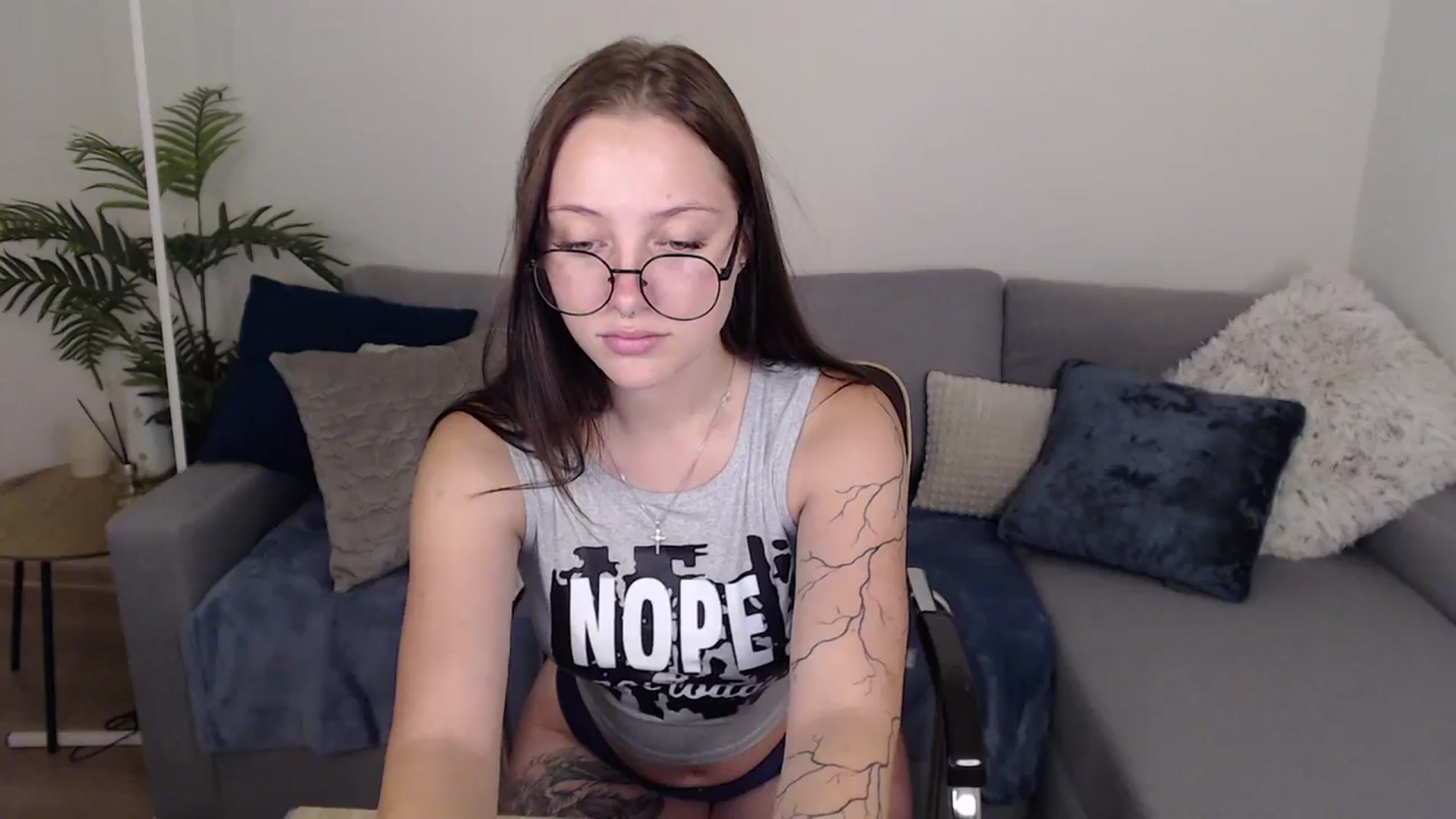 Gallery image thumbnail from SerenaSantos's myfreecams stream on, 06/29/2024, 10:07 image 12 of 20