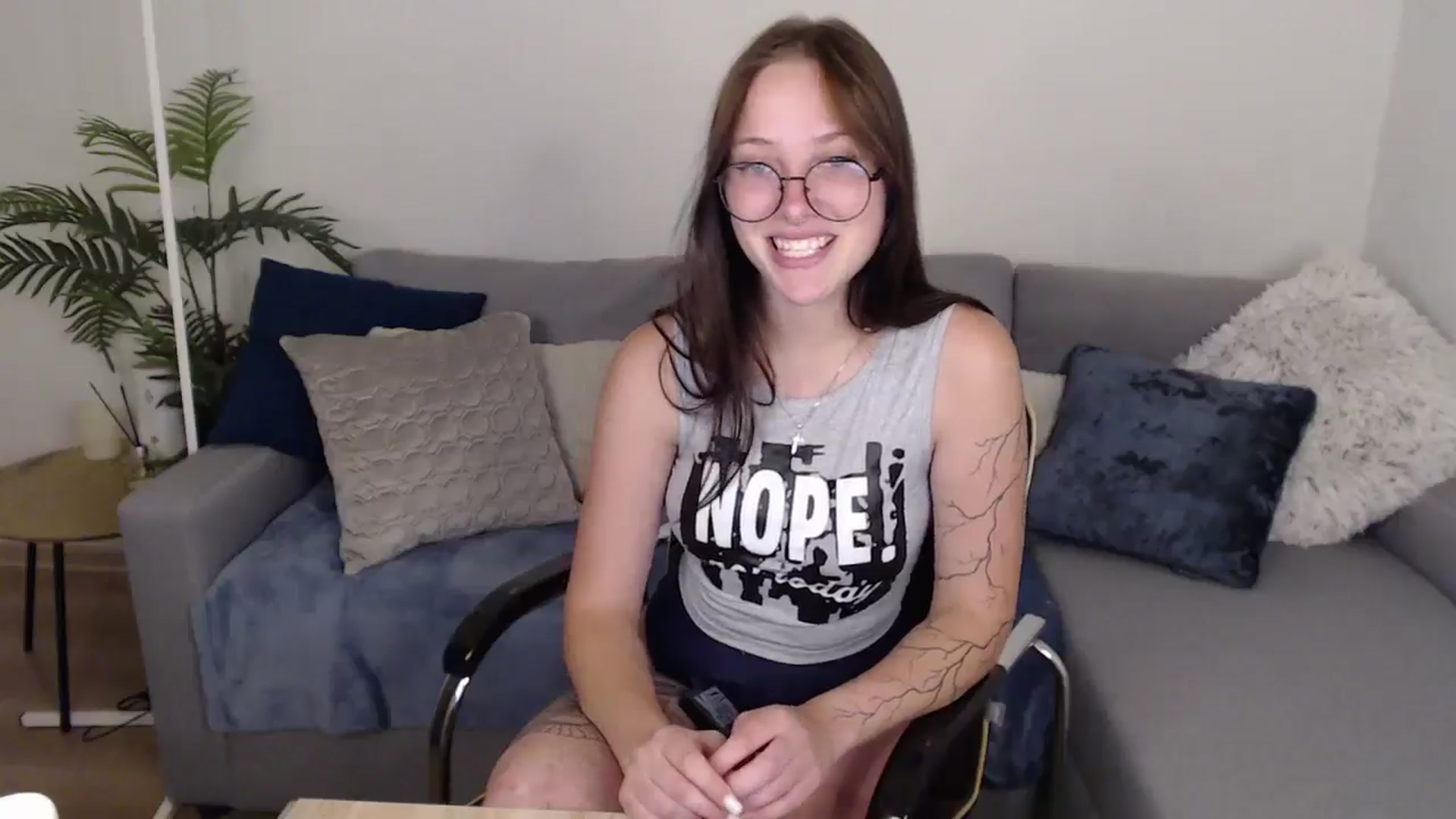 Gallery image thumbnail from SerenaSantos's myfreecams stream on, 06/29/2024, 10:53 image 8 of 20