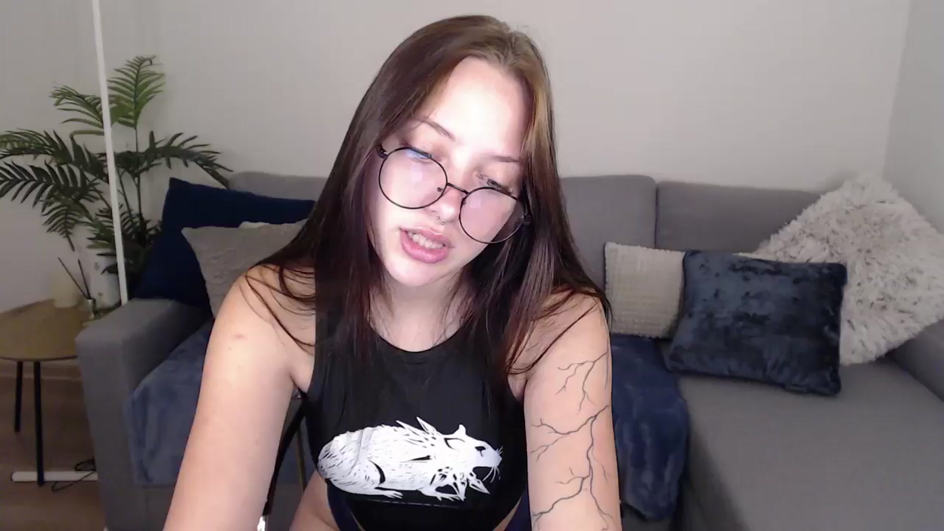 Gallery image thumbnail from SerenaSantos's myfreecams stream on, 07/01/2024, 09:22 image 4 of 20