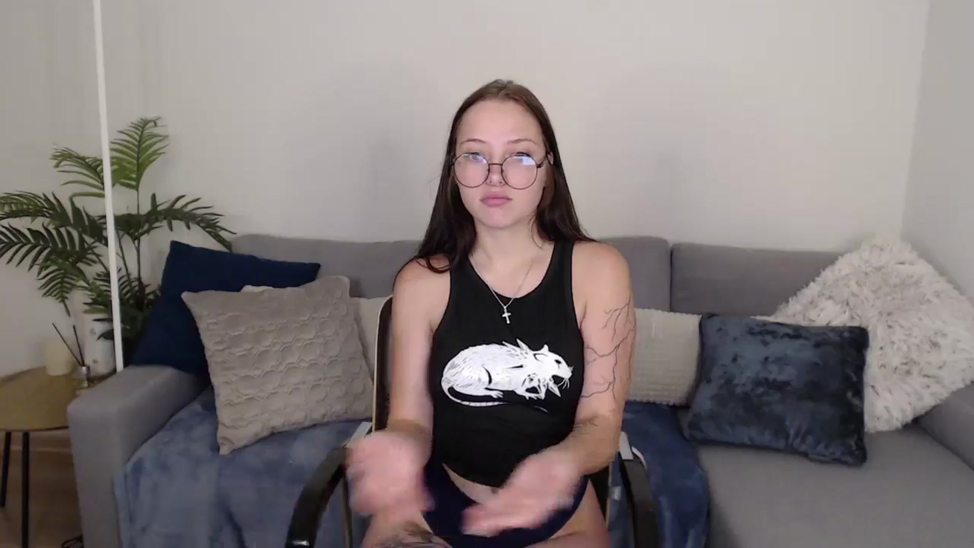 Gallery image thumbnail from SerenaSantos's myfreecams stream on, 07/01/2024, 12:48 image 15 of 20