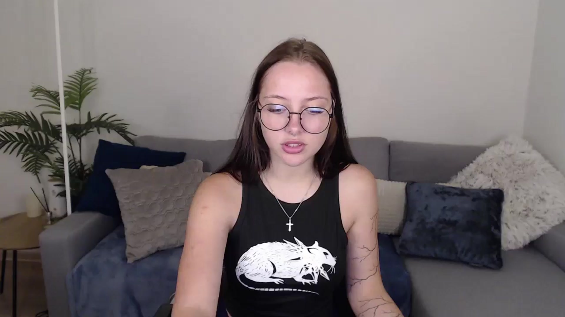 Gallery image thumbnail from SerenaSantos's myfreecams stream on, 07/01/2024, 13:22 image 4 of 20