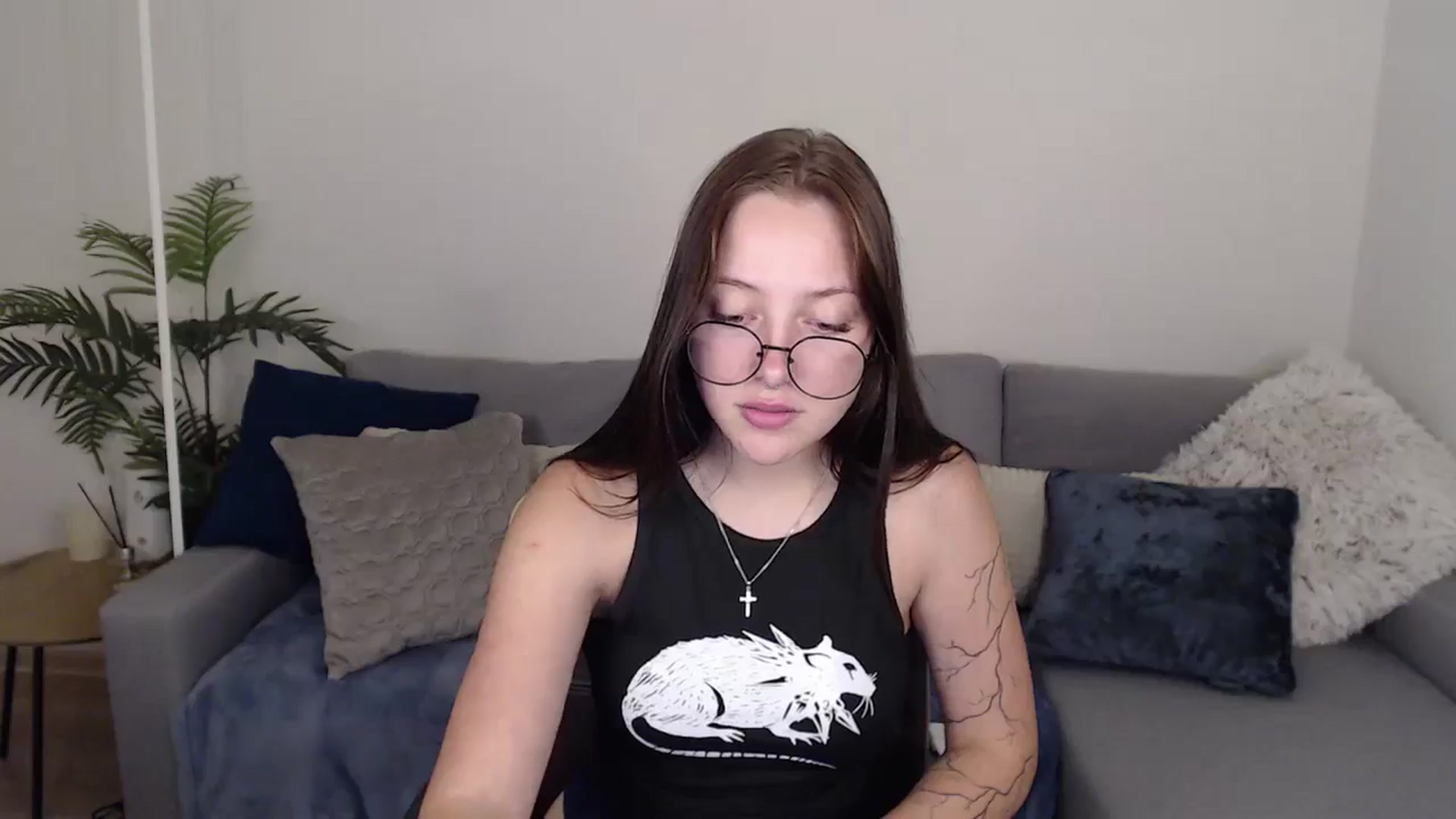 Gallery image thumbnail from SerenaSantos's myfreecams stream on, 07/01/2024, 13:22 image 15 of 20