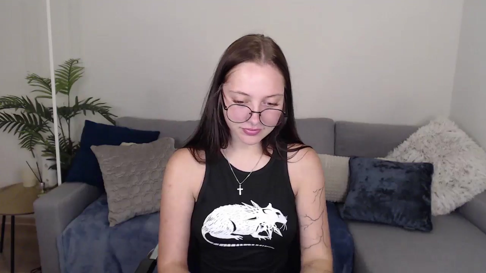 Gallery image thumbnail from SerenaSantos's myfreecams stream on, 07/01/2024, 13:22 image 6 of 20