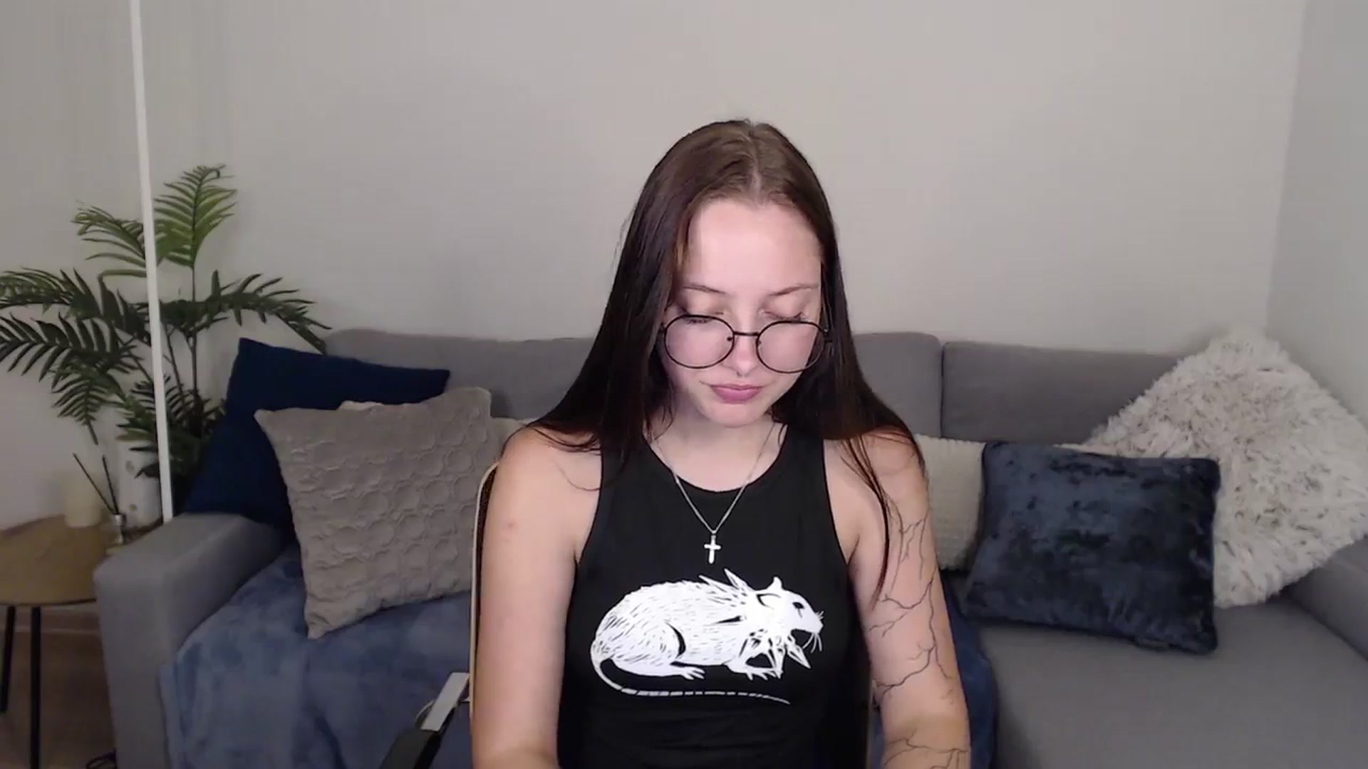 Gallery image thumbnail from SerenaSantos's myfreecams stream on, 07/01/2024, 13:22 image 13 of 20