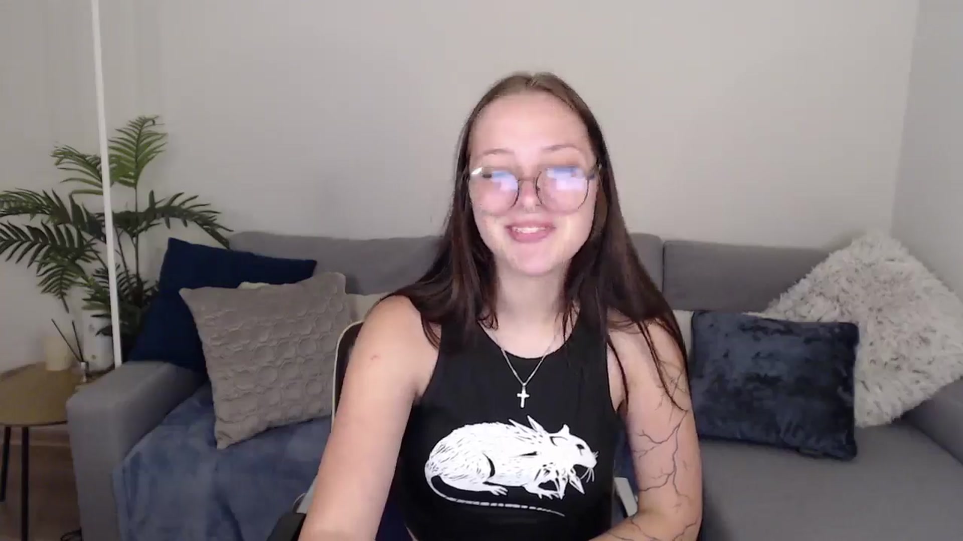 Gallery image thumbnail from SerenaSantos's myfreecams stream on, 07/01/2024, 13:22 image 8 of 20