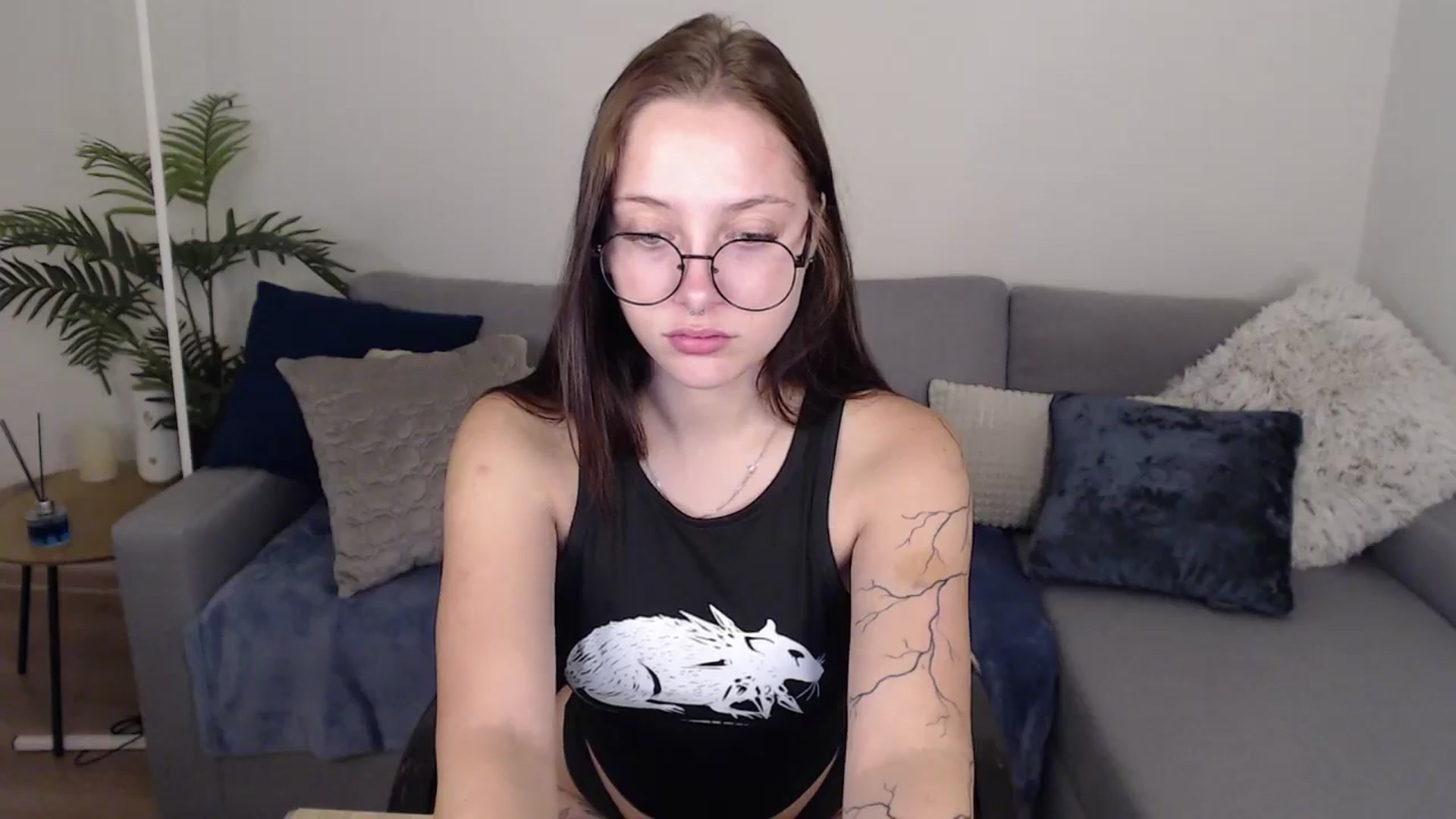 Gallery image thumbnail from SerenaSantos's myfreecams stream on, 07/05/2024, 12:18 image 9 of 20