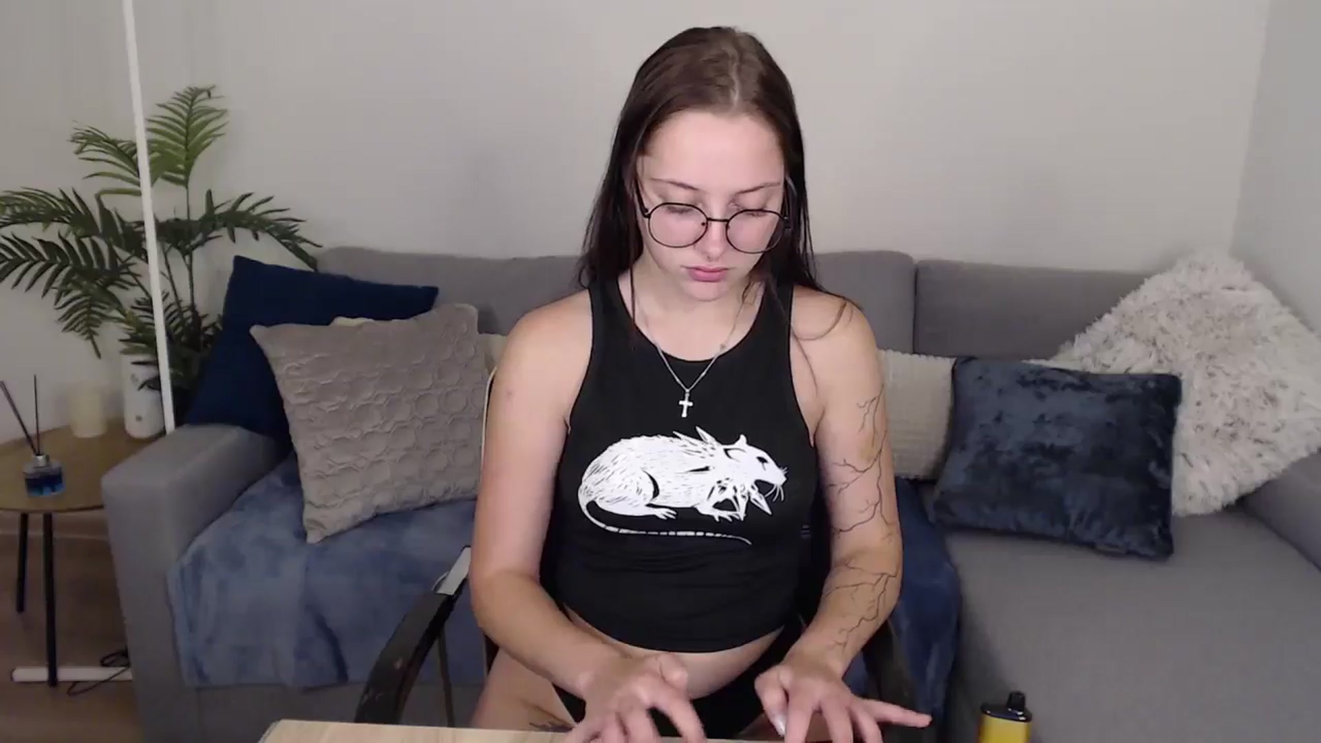 Gallery image thumbnail from SerenaSantos's myfreecams stream on, 07/05/2024, 12:18 image 19 of 20