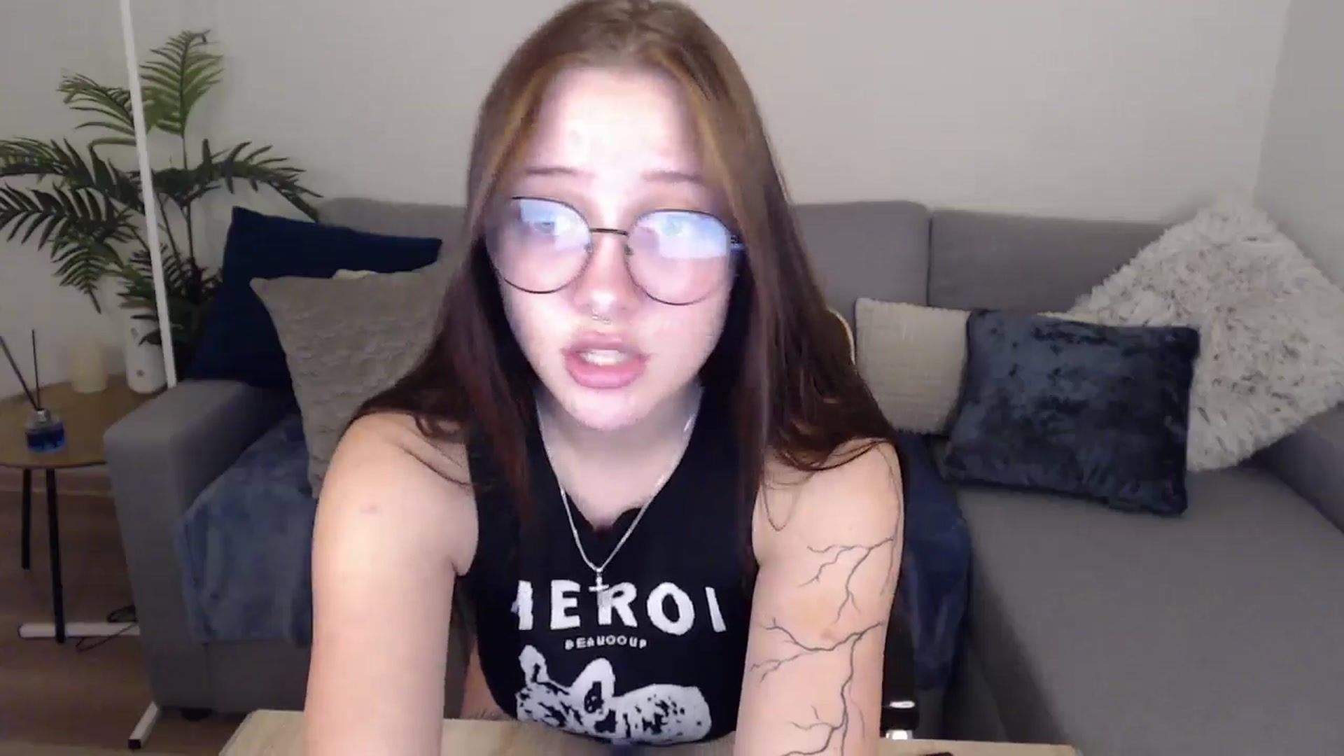 Gallery image thumbnail from SerenaSantos's myfreecams stream on, 07/08/2024, 08:38 image 16 of 20