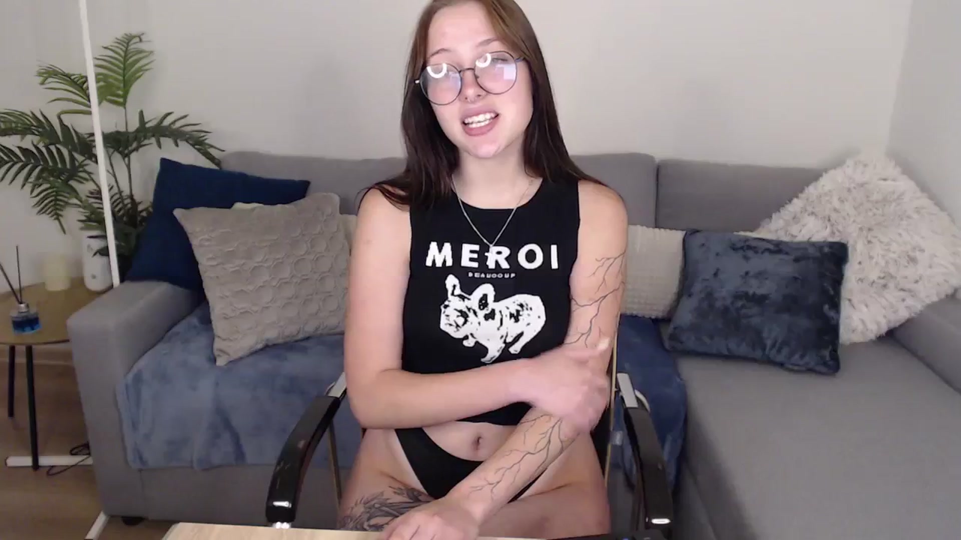 Gallery image thumbnail from SerenaSantos's myfreecams stream on, 07/08/2024, 10:32 image 14 of 20