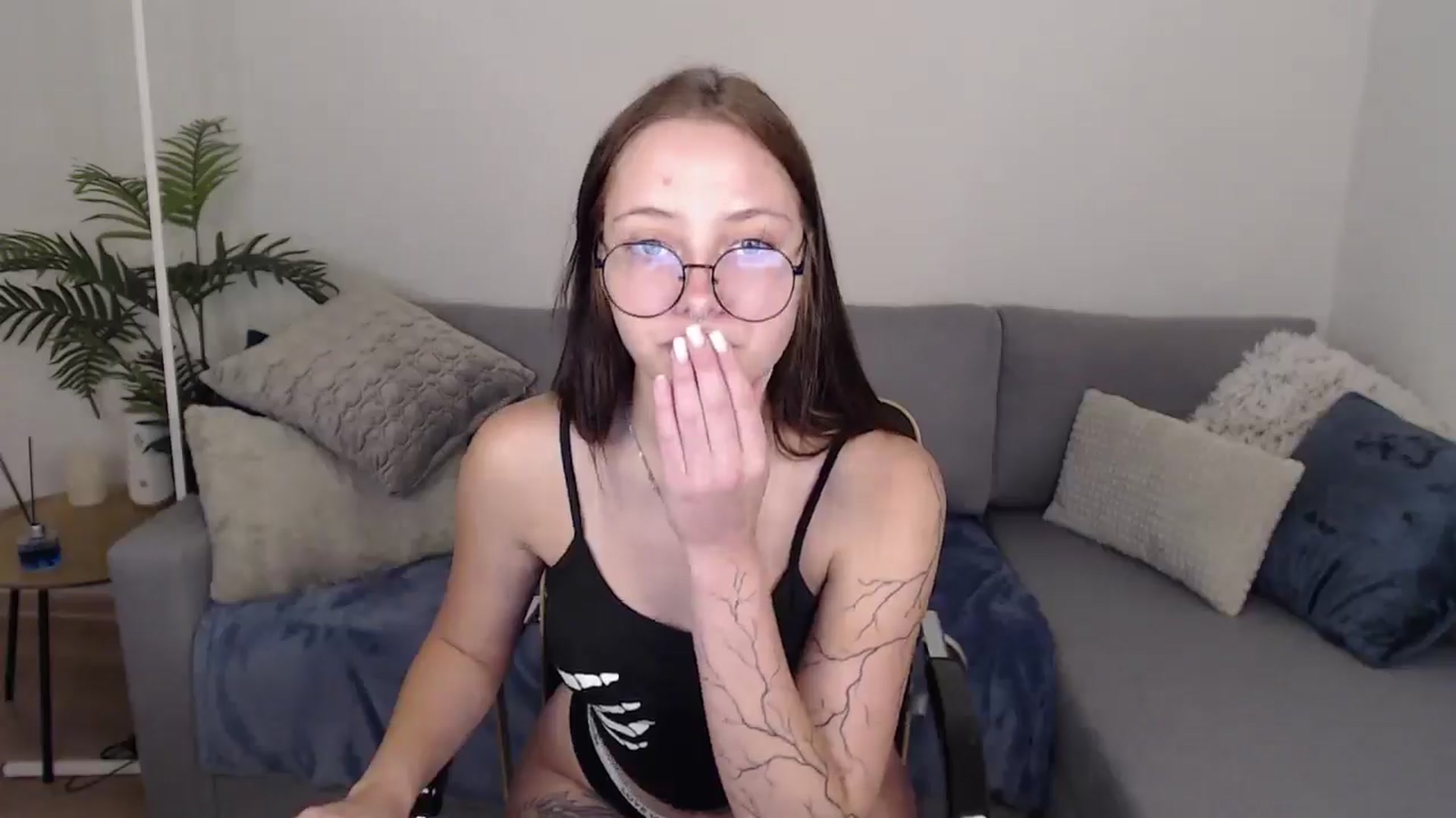 Gallery image thumbnail from SerenaSantos's myfreecams stream on, 07/09/2024, 10:07 image 10 of 20