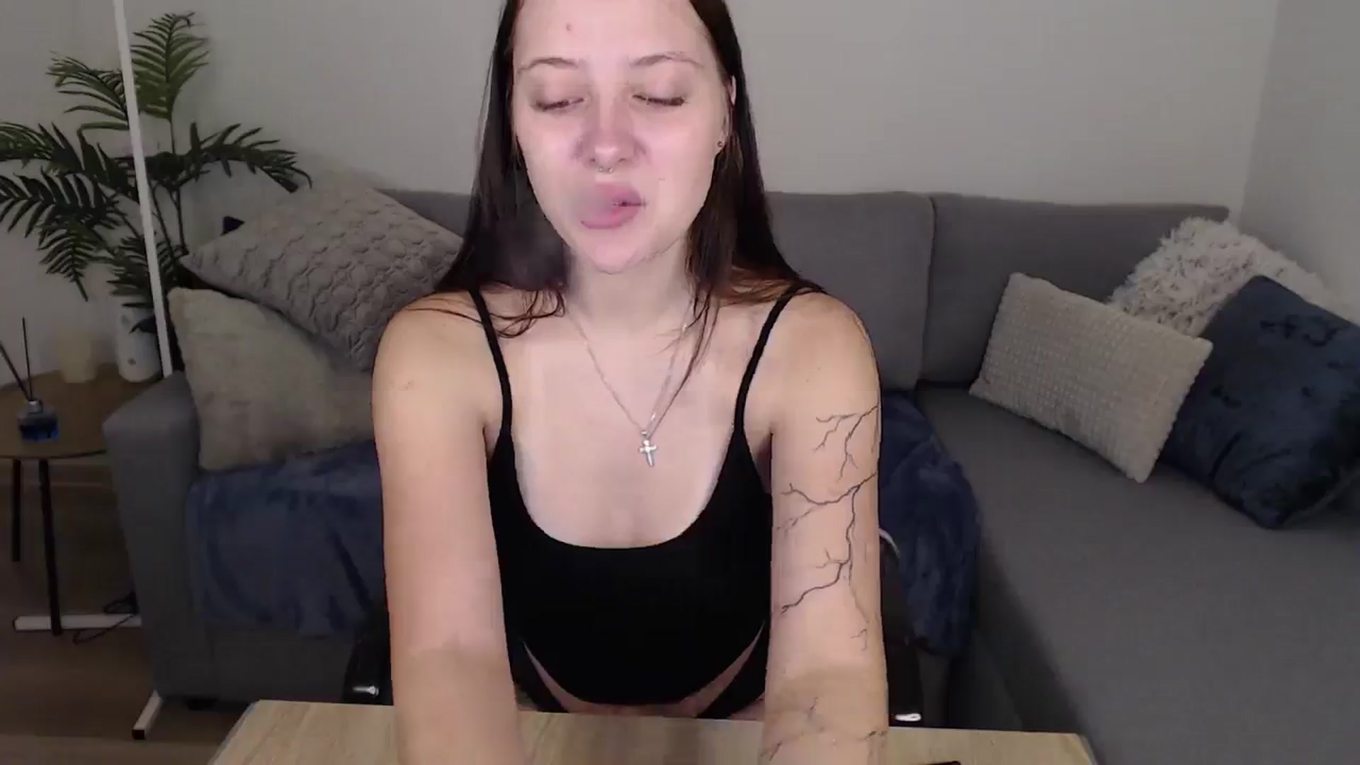 Gallery image thumbnail from SerenaSantos's myfreecams stream on, 07/10/2024, 08:41 image 10 of 20