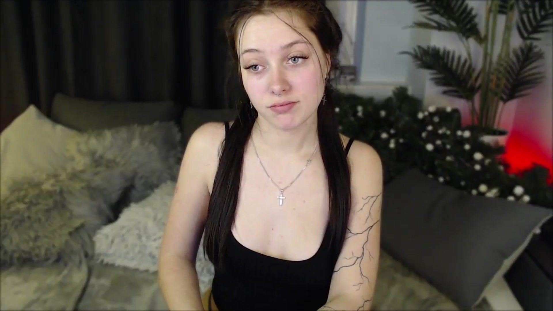 Gallery image thumbnail from SerenaSantos's myfreecams stream on, 12/25/2024, 13:51 image 20 of 20