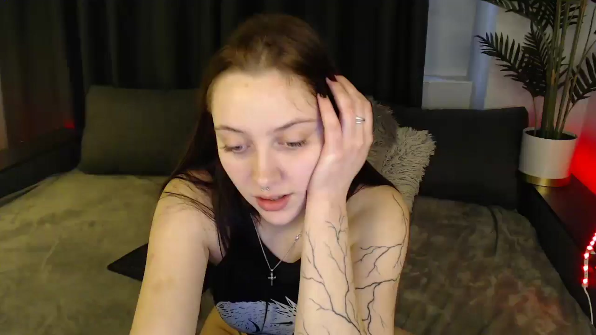 Gallery image thumbnail from SerenaSantos's myfreecams stream on, 01/26/2025, 12:22 image 2 of 20