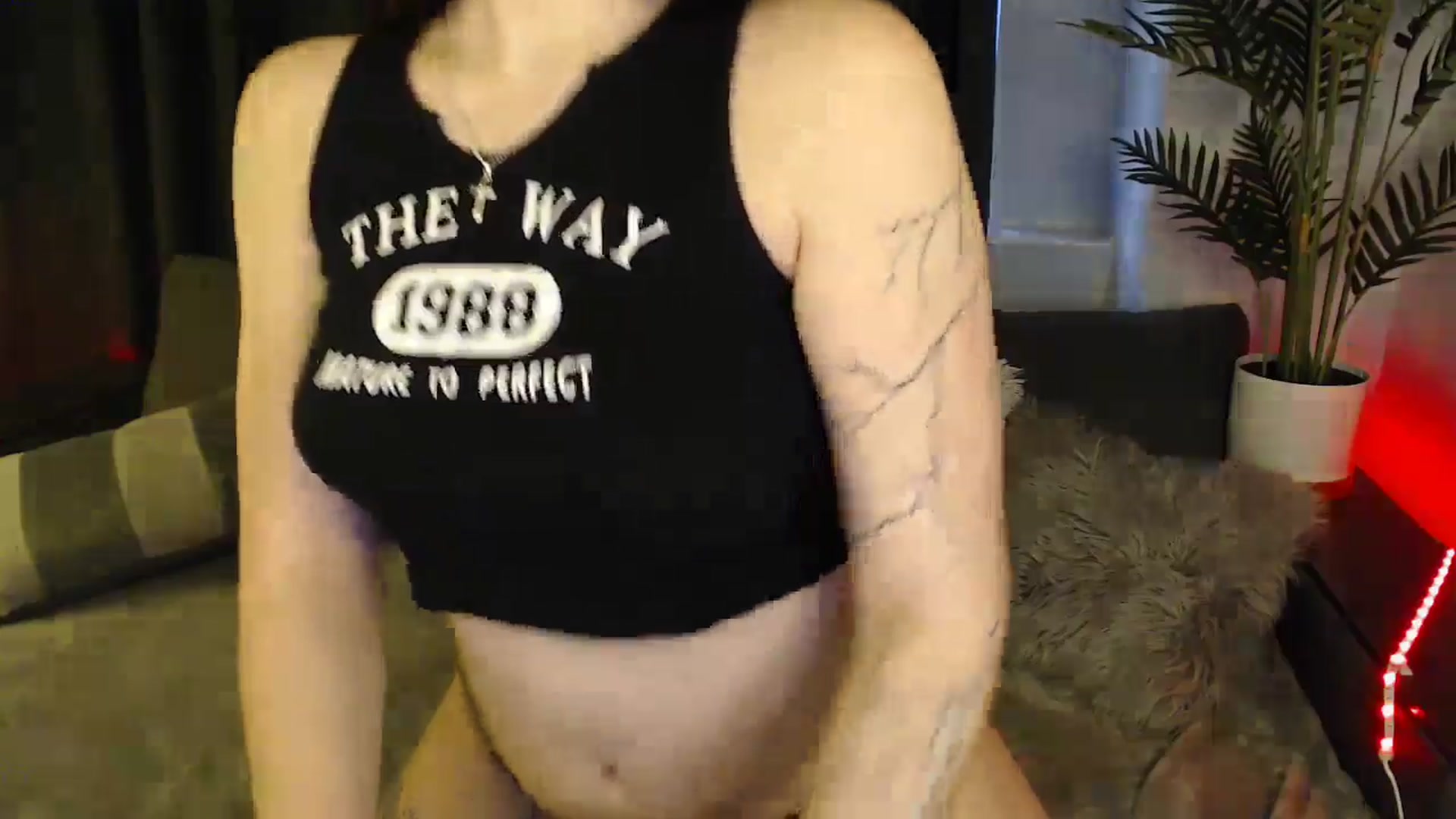 Gallery image thumbnail from SerenaSantos's myfreecams stream on, 01/27/2025, 11:28 image 17 of 20
