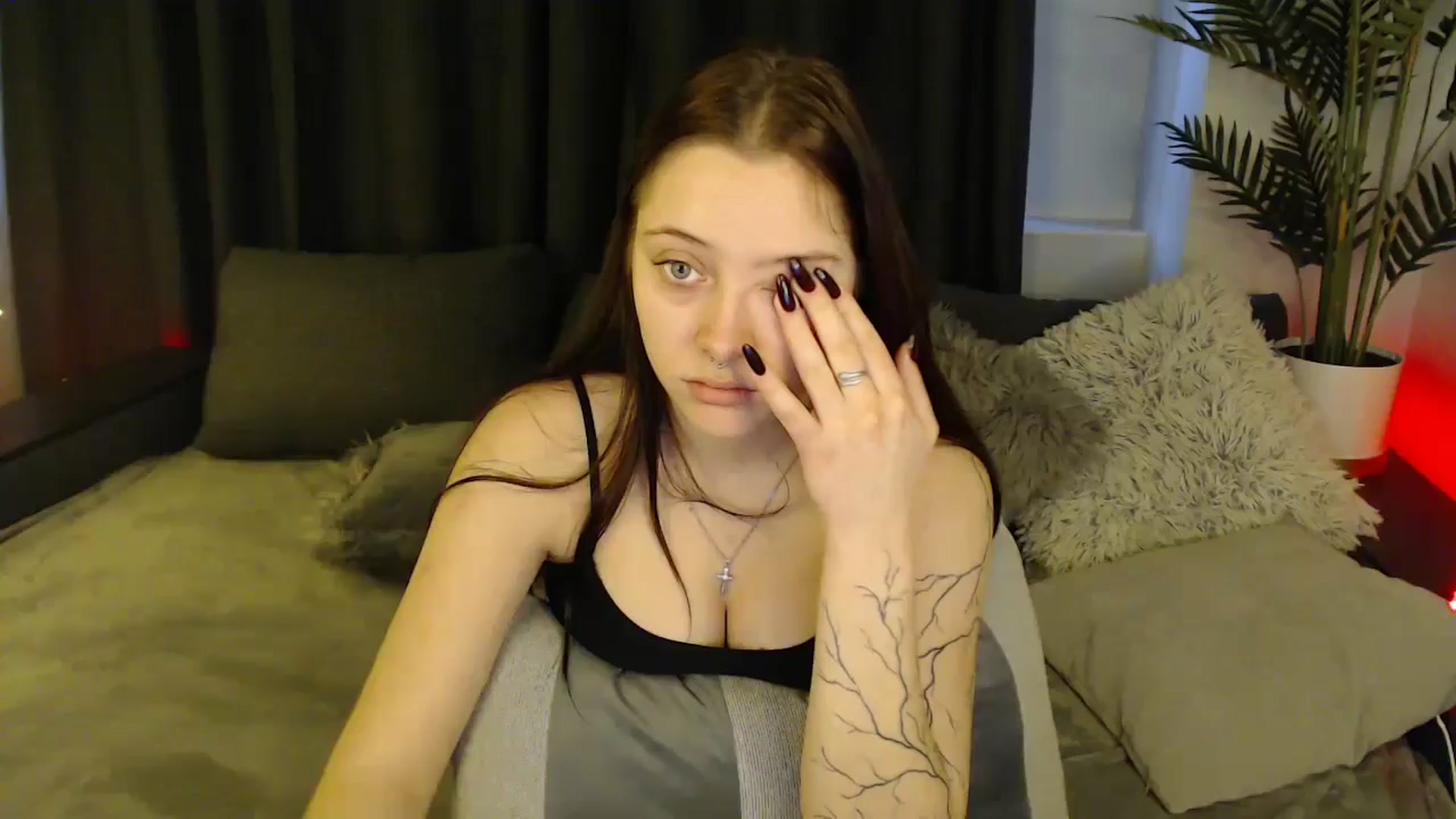 Gallery image thumbnail from SerenaSantos's myfreecams stream on, 01/29/2025, 13:12 image 9 of 20