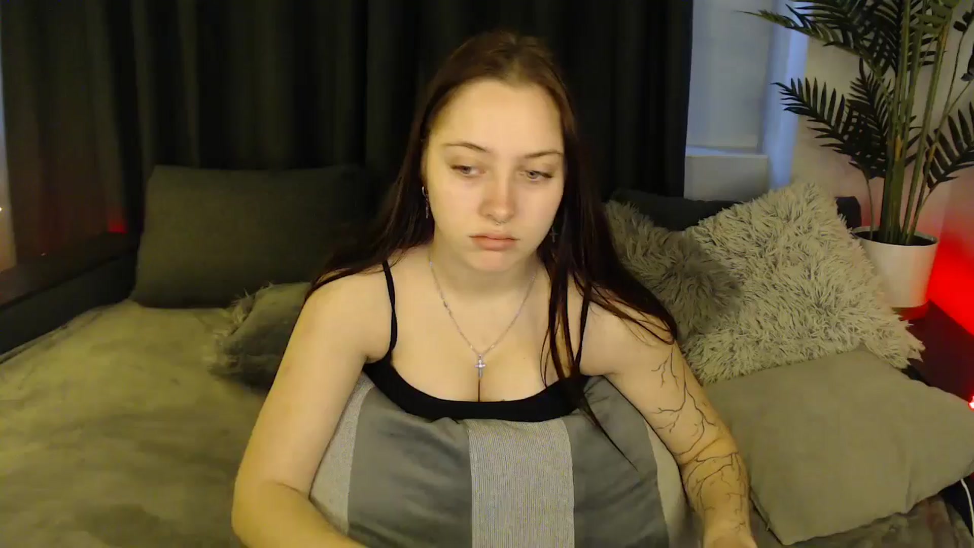 Gallery image thumbnail from SerenaSantos's myfreecams stream on, 01/29/2025, 13:12 image 4 of 20
