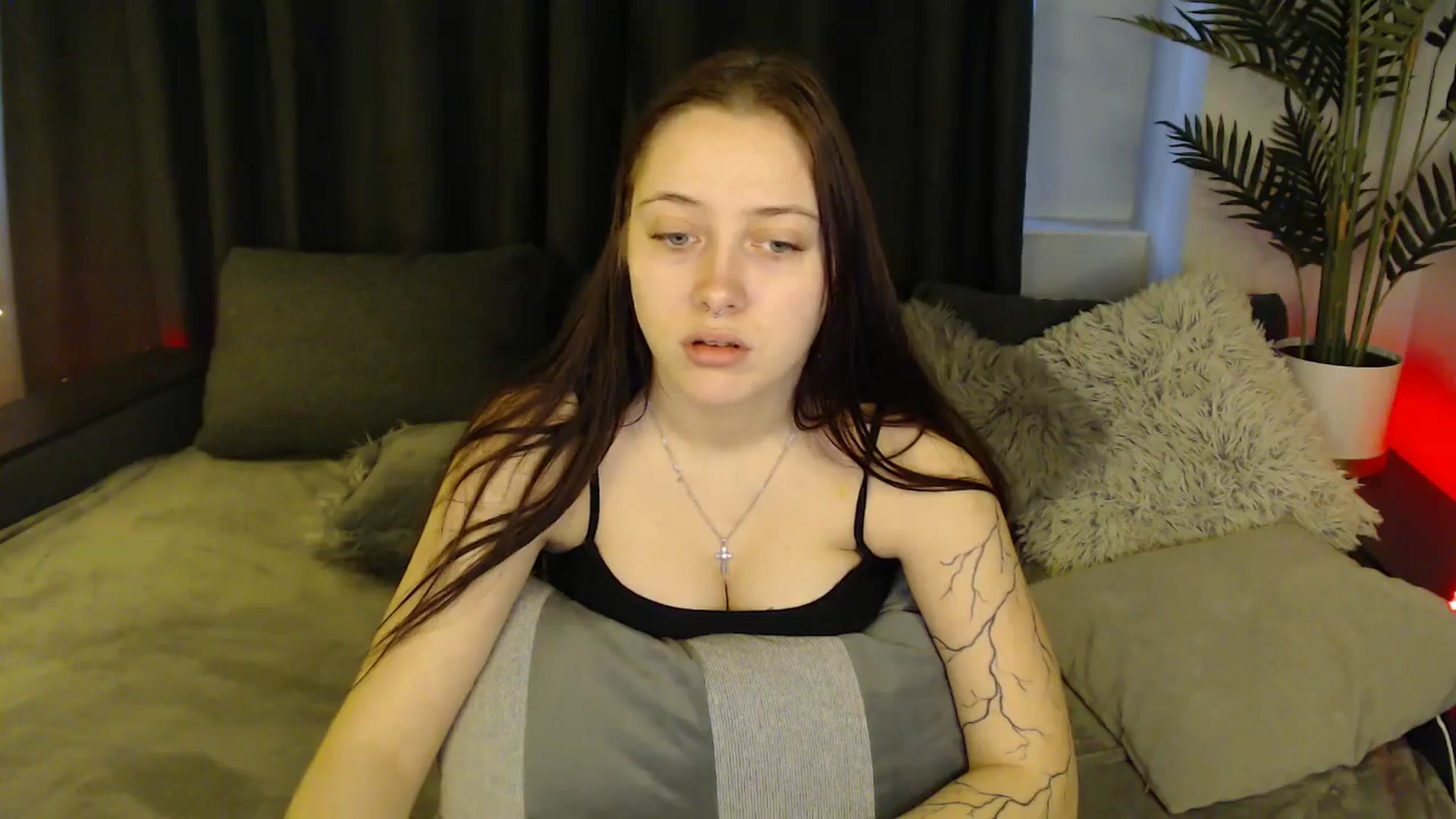 Gallery image thumbnail from SerenaSantos's myfreecams stream on, 01/29/2025, 13:12 image 7 of 20