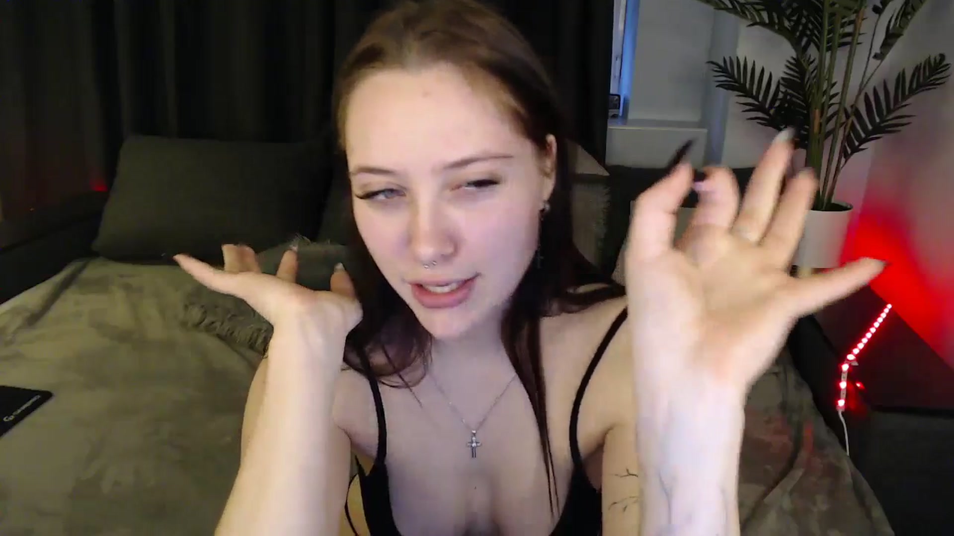 Gallery image thumbnail from SerenaSantos's myfreecams stream on, 02/10/2025, 14:58 image 13 of 20