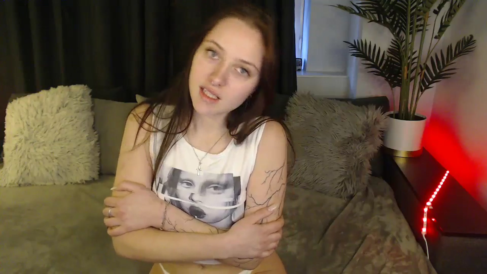 Gallery image thumbnail from SerenaSantos's myfreecams stream on, 02/19/2025, 14:19 image 15 of 20