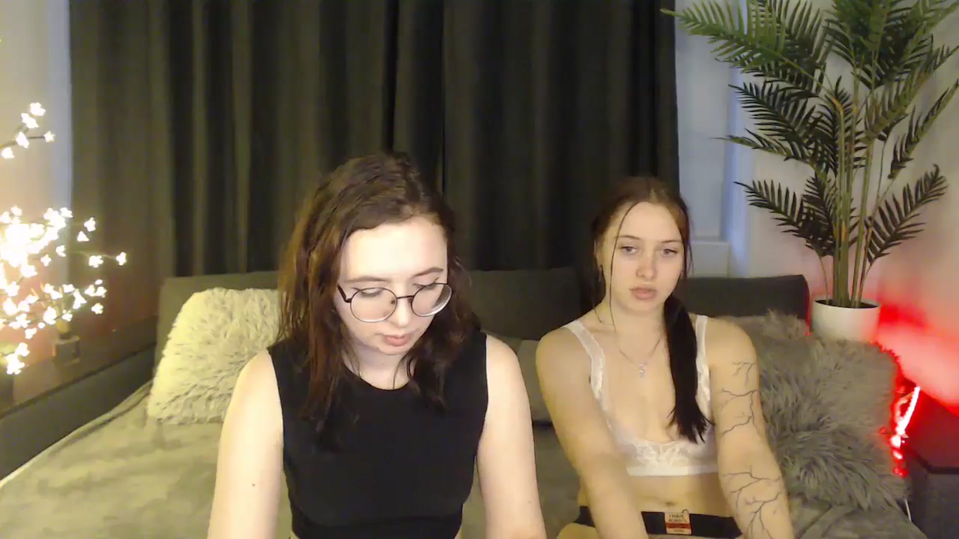 Gallery image thumbnail from SerenaSantos's myfreecams stream on, 02/24/2025, 14:45 image 3 of 20