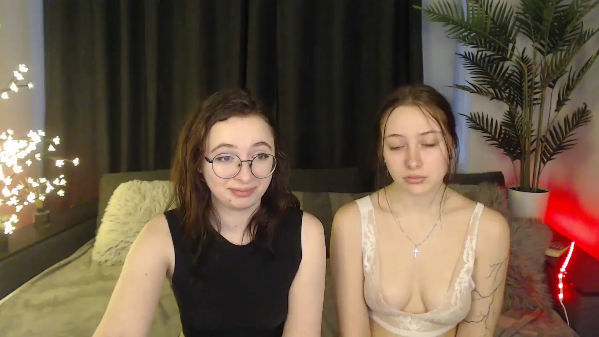 Gallery image thumbnail from SerenaSantos's myfreecams stream on, 02/24/2025, 14:45 image 1 of 20