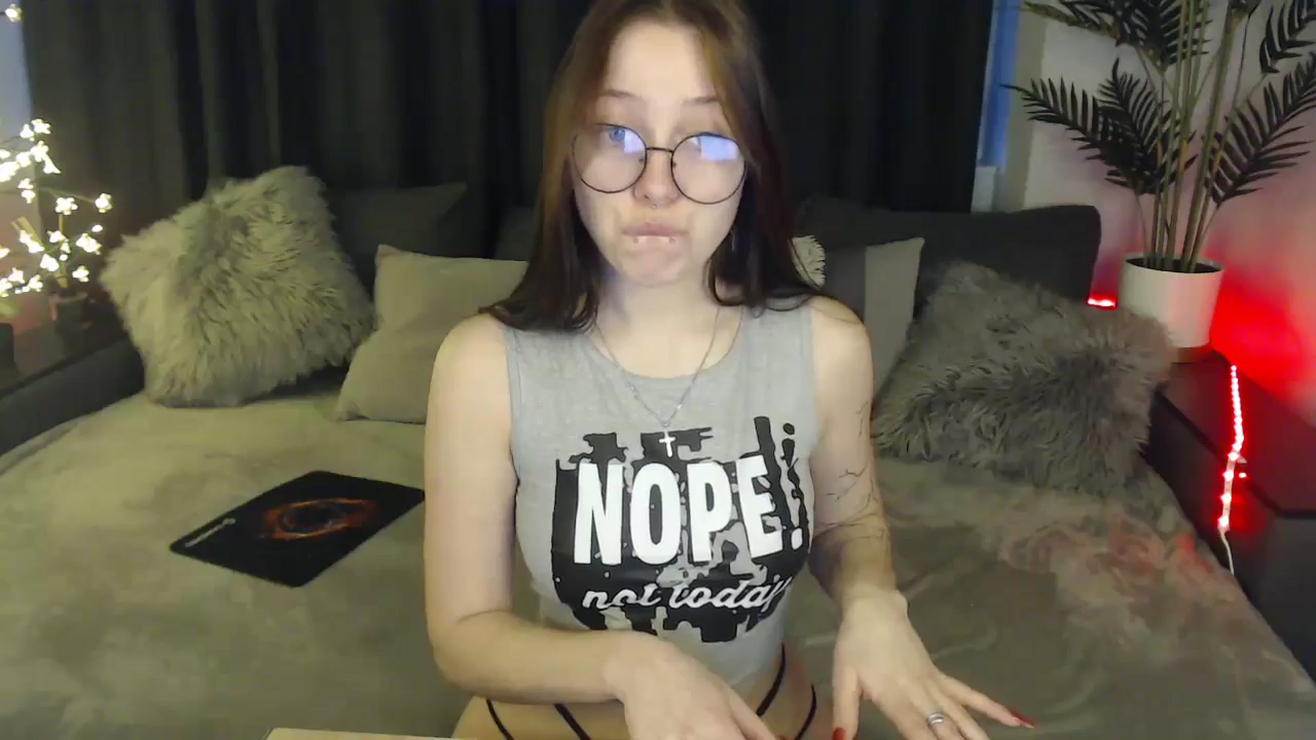 Gallery image thumbnail from SerenaSantos's myfreecams stream on, 03/09/2025, 10:02 image 11 of 20