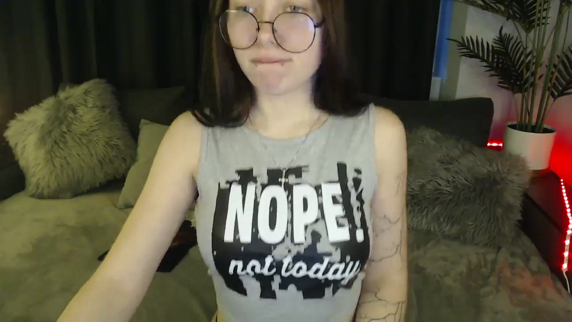 Gallery image thumbnail from SerenaSantos's myfreecams stream on, 03/09/2025, 11:58 image 20 of 20