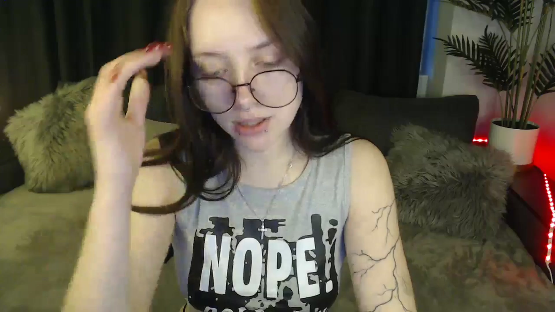 Gallery image thumbnail from SerenaSantos's myfreecams stream on, 03/09/2025, 11:58 image 10 of 20