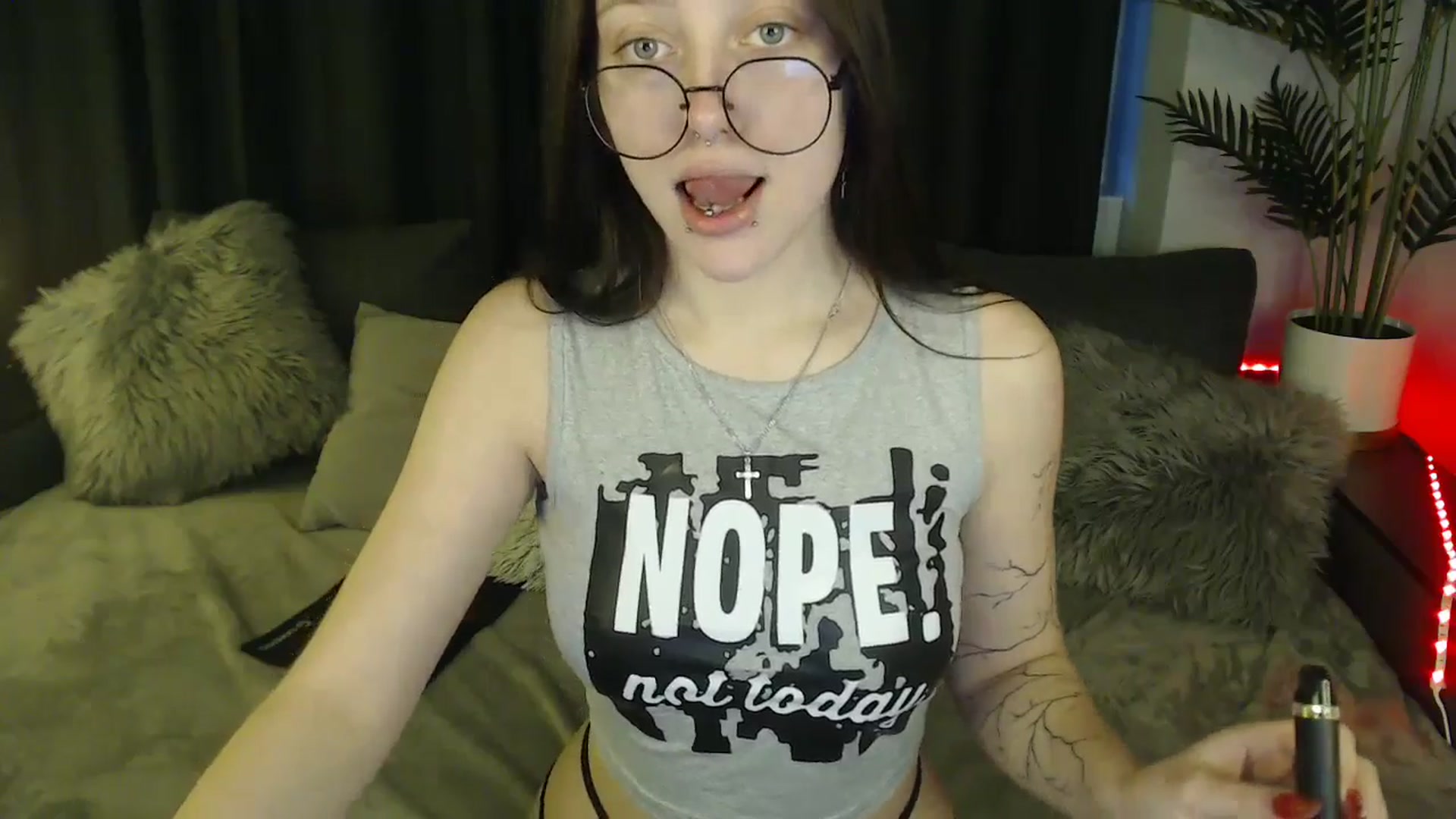 Gallery image thumbnail from SerenaSantos's myfreecams stream on, 03/09/2025, 13:03 image 2 of 20