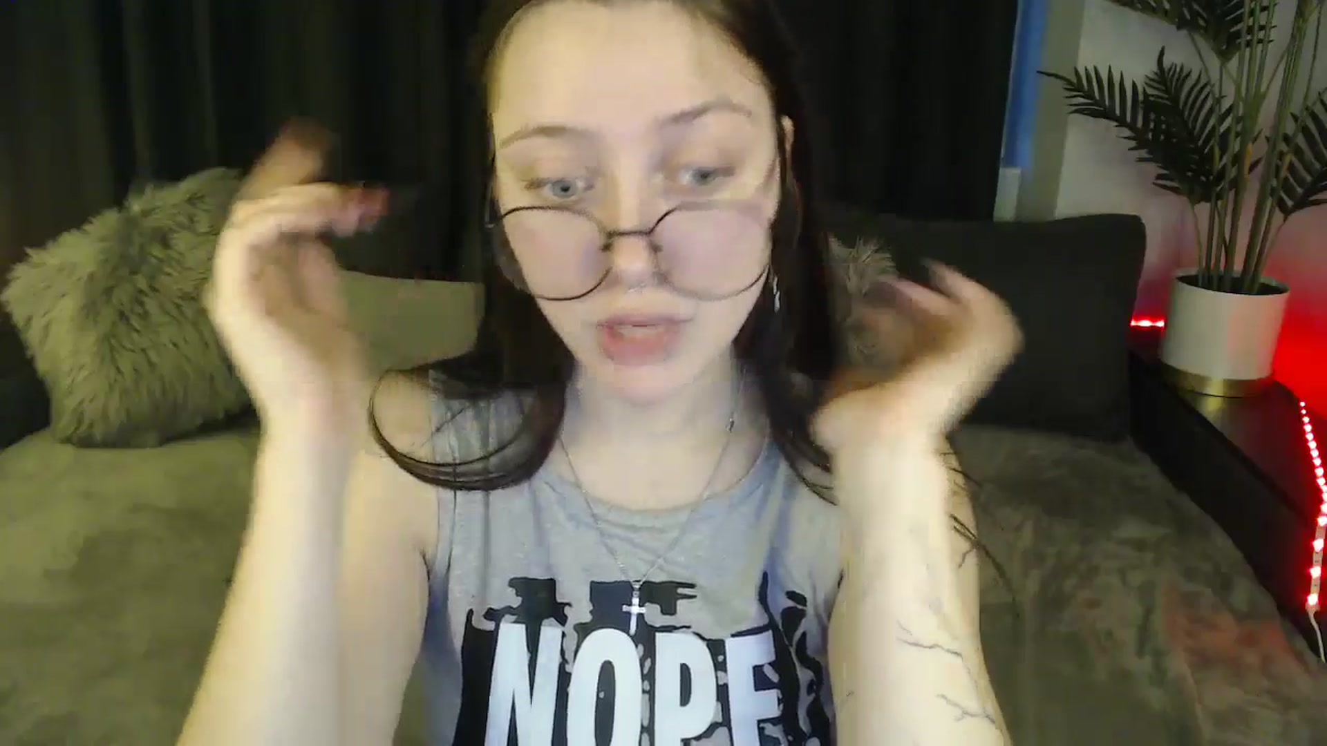 Gallery image thumbnail from SerenaSantos's myfreecams stream on, 03/09/2025, 14:21 image 19 of 20