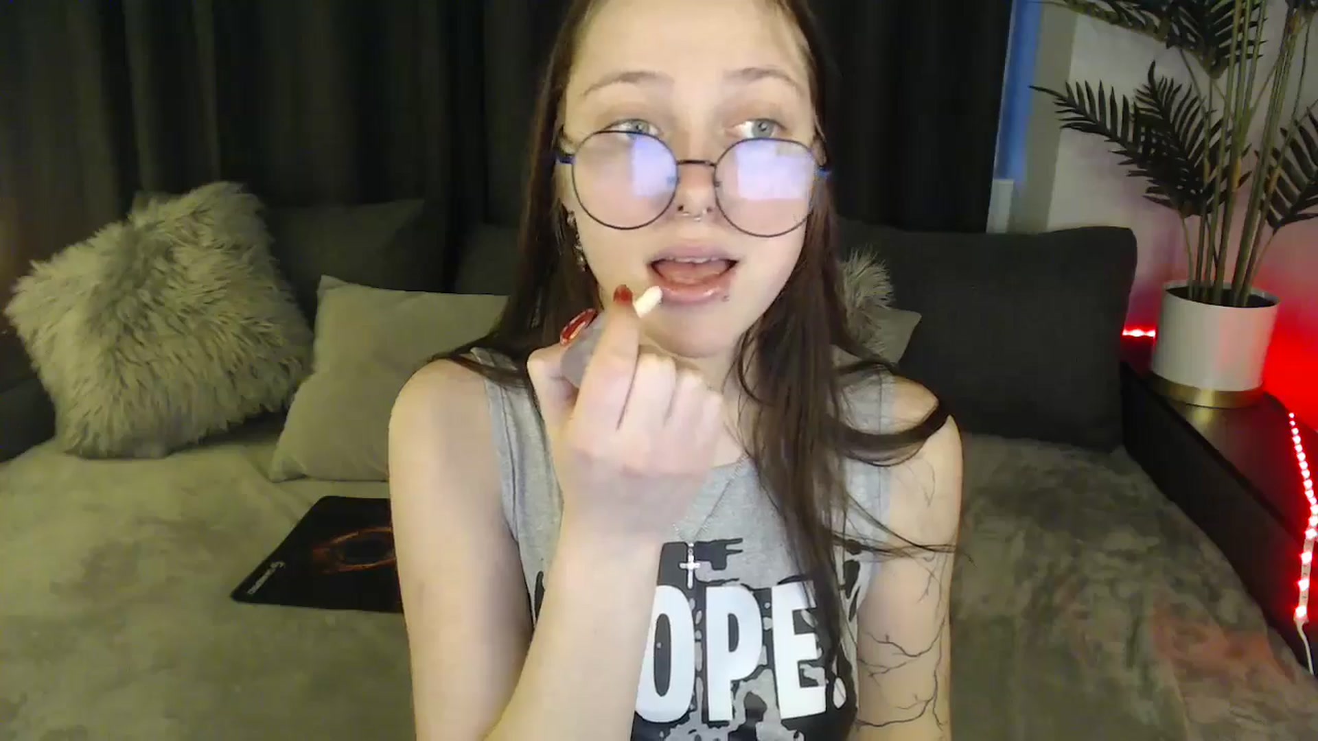 Gallery image thumbnail from SerenaSantos's myfreecams stream on, 03/09/2025, 14:21 image 10 of 20