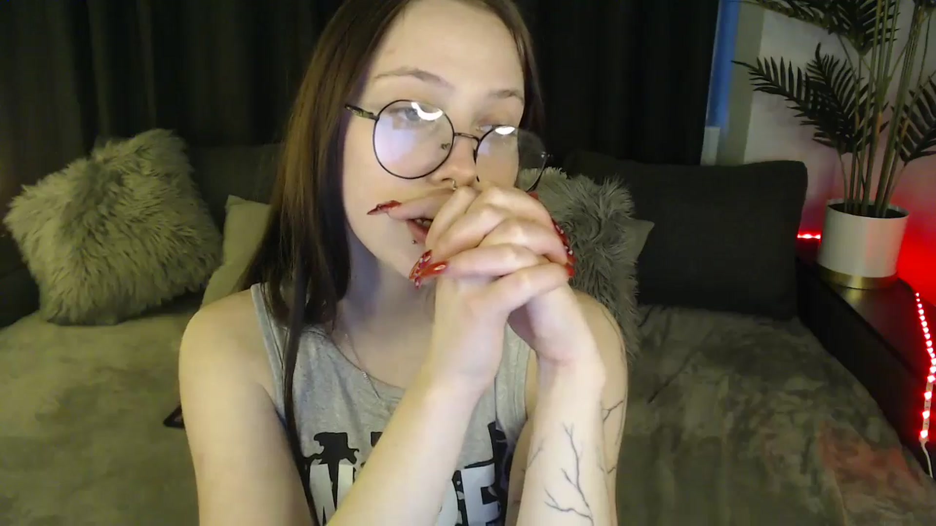 Gallery image thumbnail from SerenaSantos's myfreecams stream on, 03/09/2025, 14:21 image 18 of 20