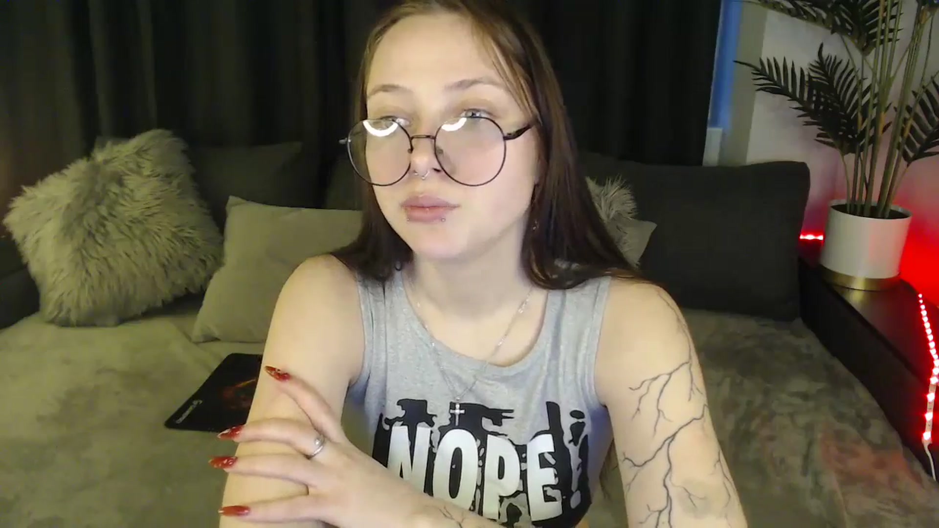 Gallery image thumbnail from SerenaSantos's myfreecams stream on, 03/09/2025, 14:21 image 15 of 20