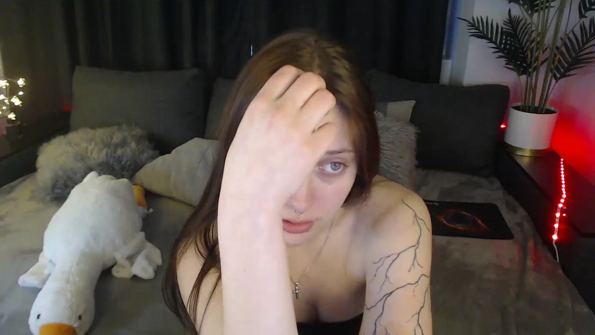 Gallery image thumbnail from SerenaSantos's myfreecams stream on, 03/14/2025, 14:44 image 19 of 20