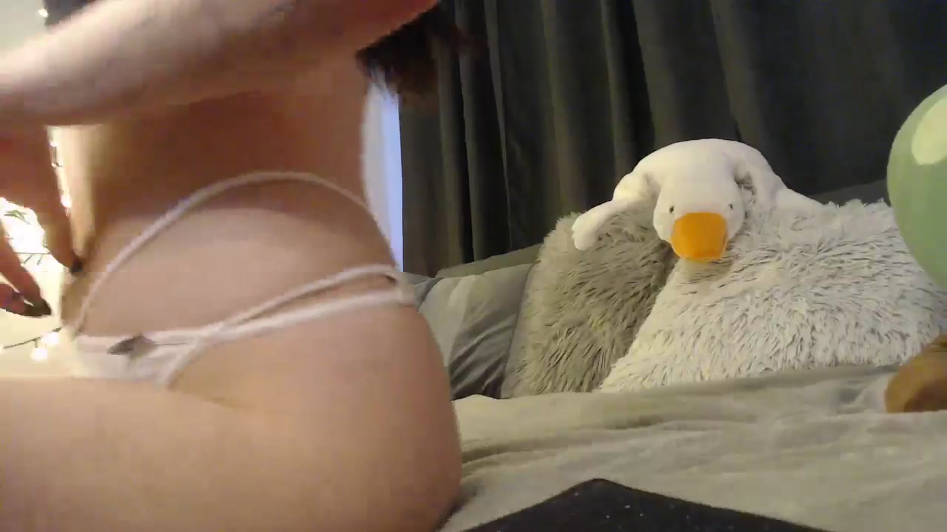 Gallery image thumbnail from SerenaSantos's myfreecams stream on, 03/30/2025, 09:27 image 15 of 20