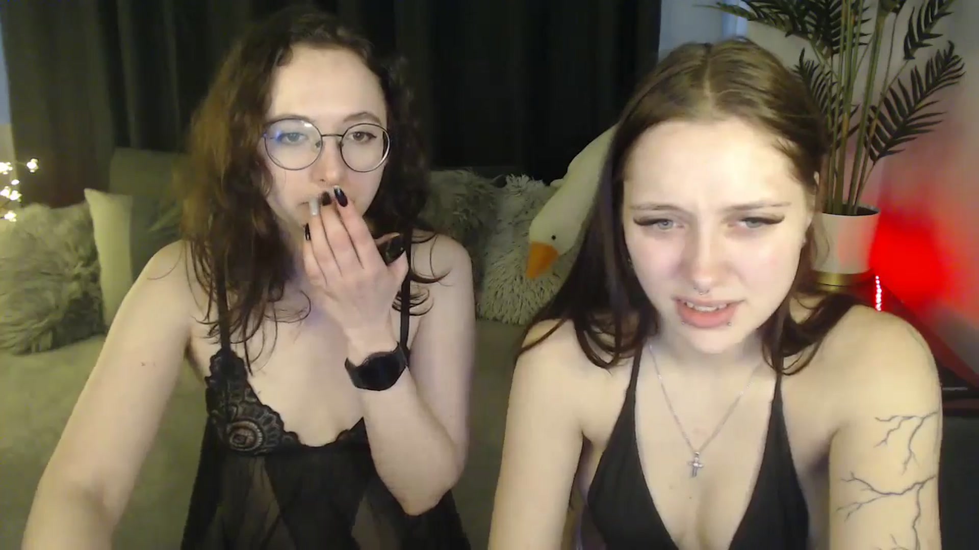 Gallery image thumbnail from SerenaSantos's myfreecams stream on, 04/01/2025, 13:57 image 20 of 20