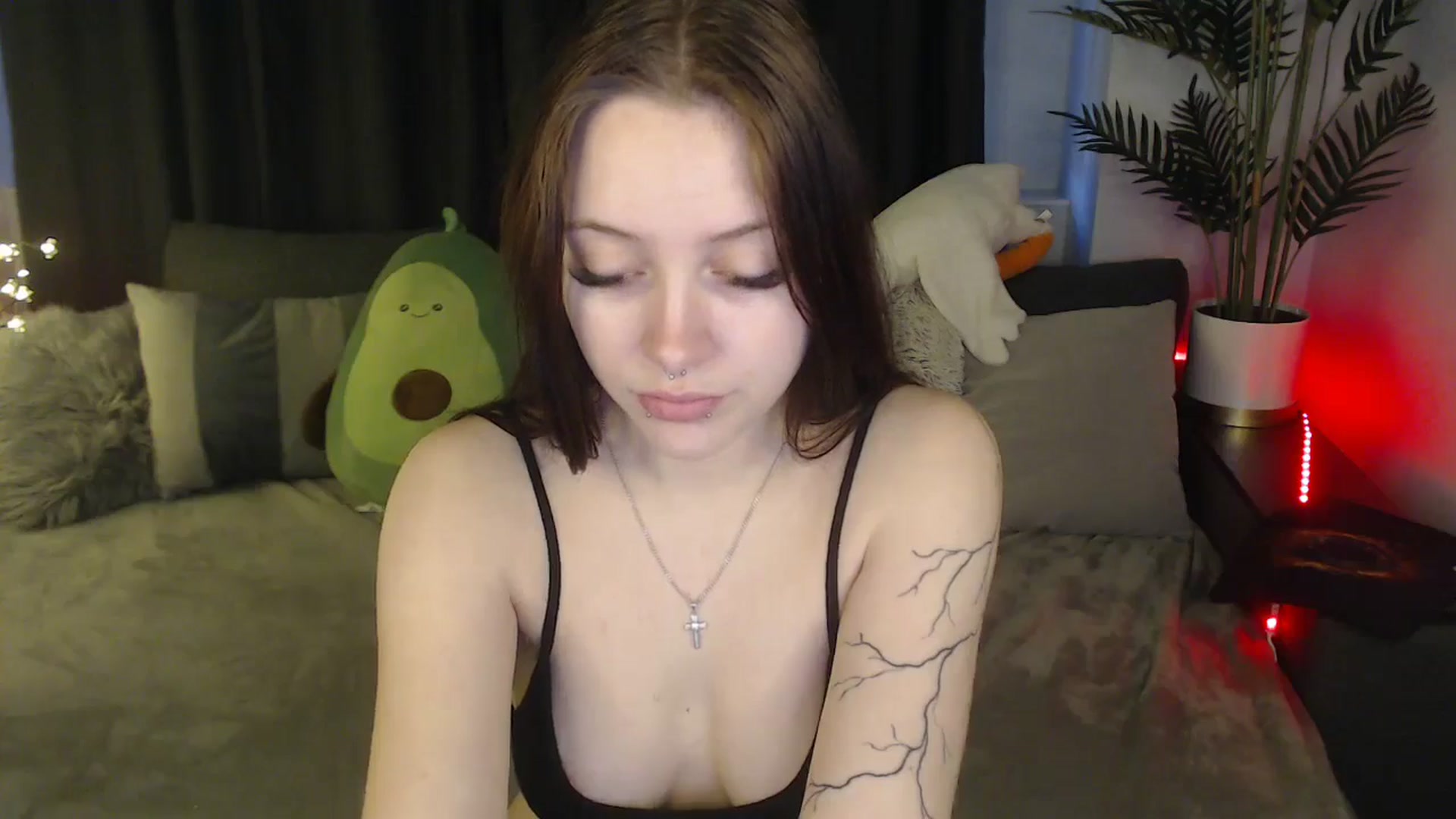 Gallery image thumbnail from SerenaSantos's myfreecams stream on, 04/02/2025, 09:28 image 2 of 20