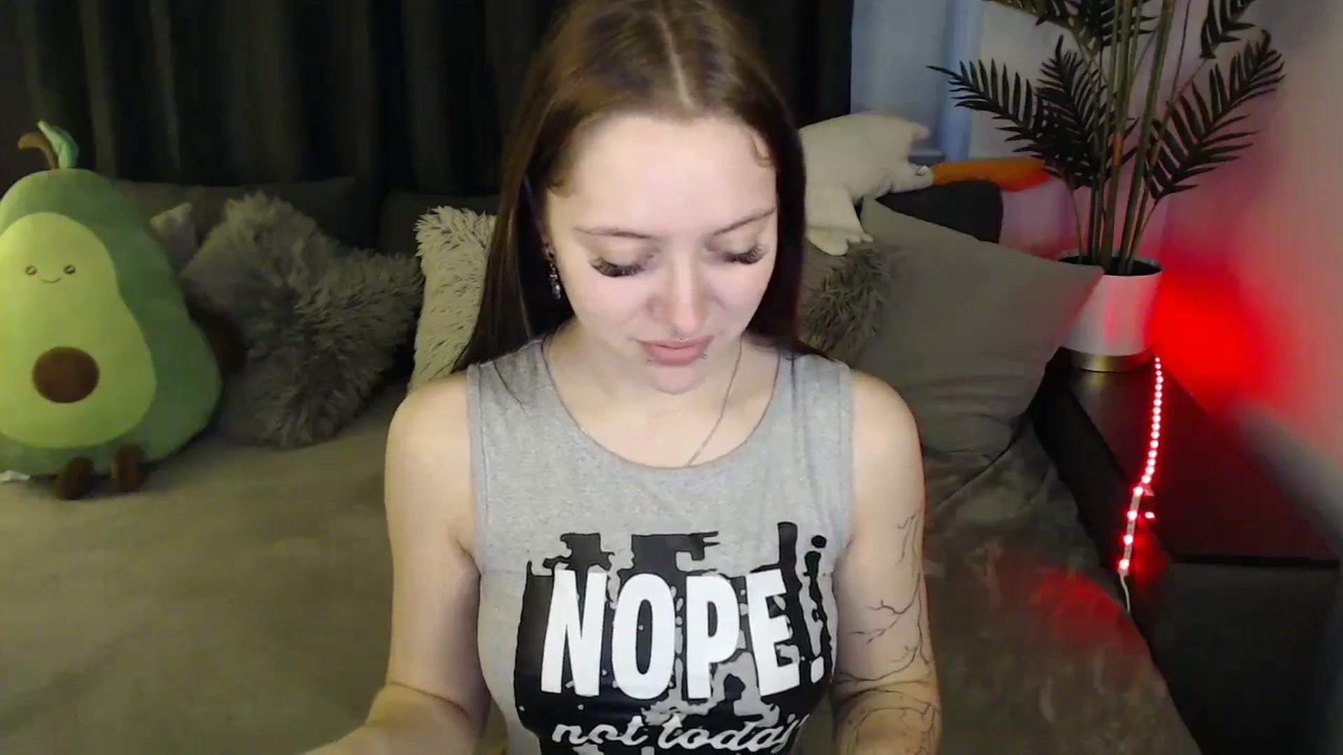 Gallery image thumbnail from SerenaSantos's myfreecams stream on, 04/04/2025, 09:11 image 5 of 20