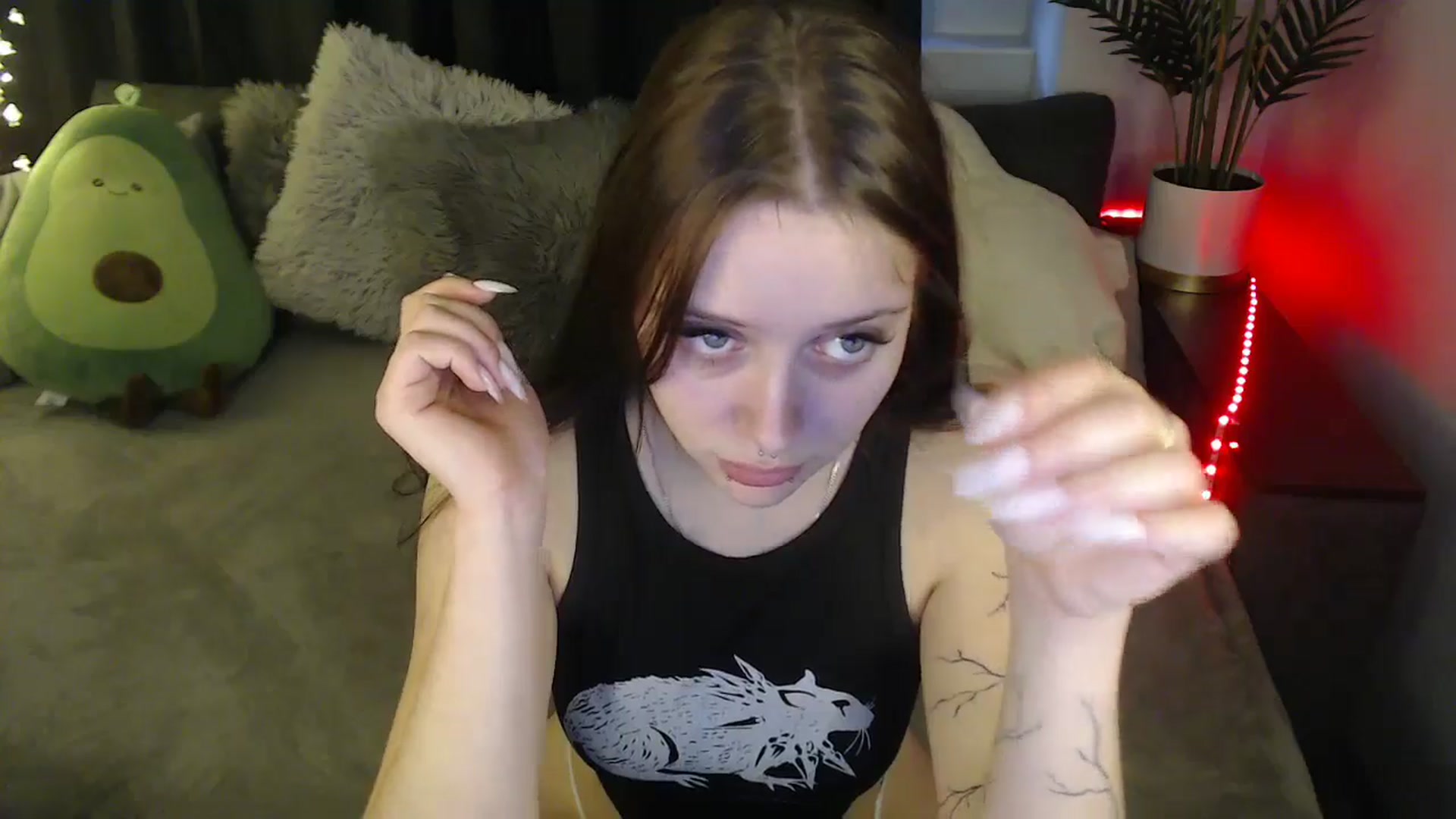 Gallery image thumbnail from SerenaSantos's myfreecams stream on, 04/07/2025, 10:22 image 20 of 20