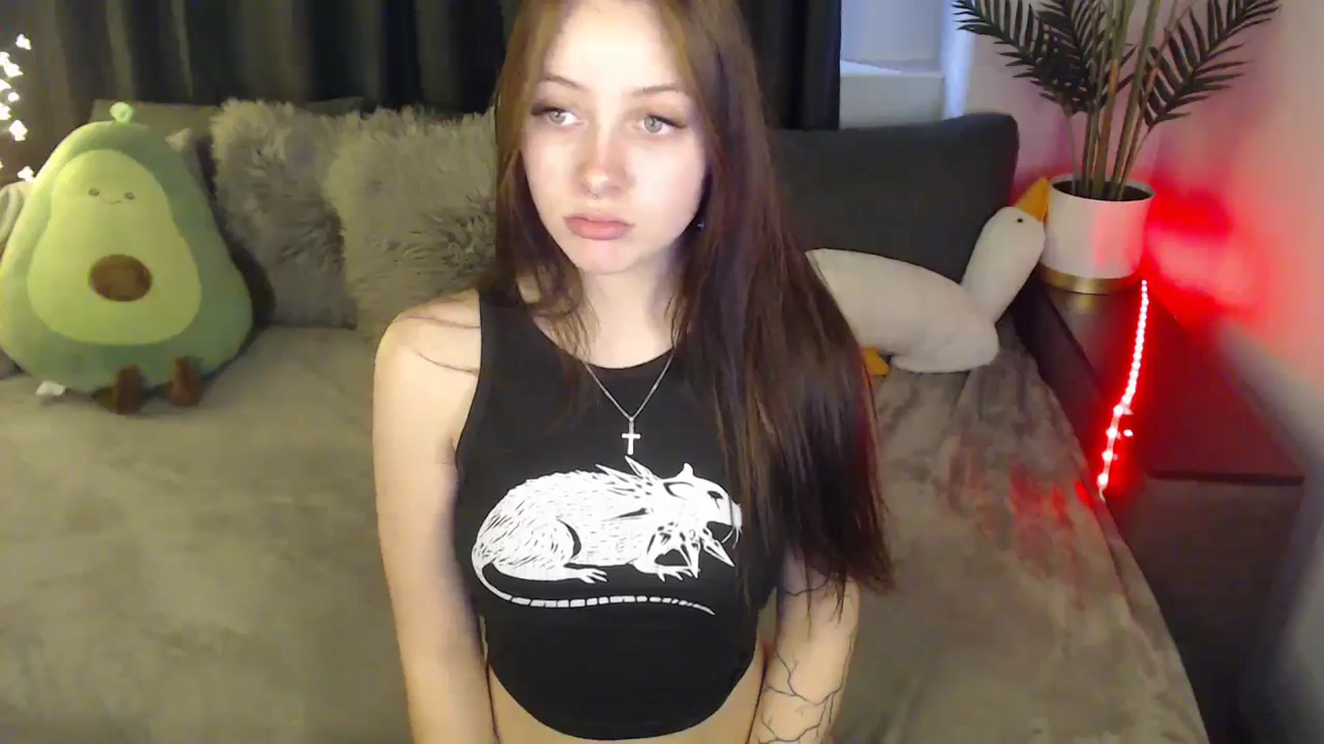 Gallery image thumbnail from SerenaSantos's myfreecams stream on, 04/07/2025, 11:59 image 12 of 20