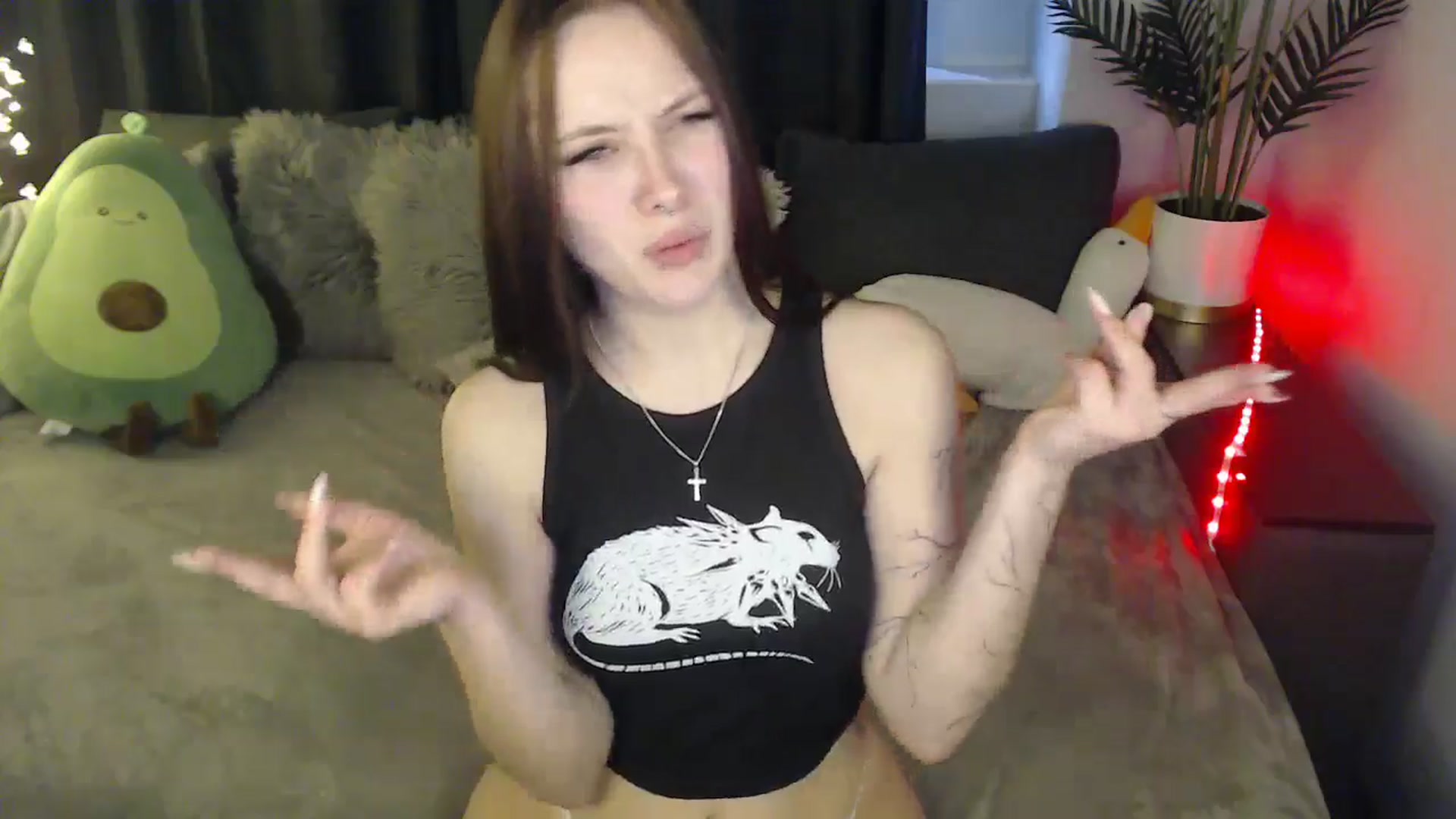 Gallery image thumbnail from SerenaSantos's myfreecams stream on, 04/07/2025, 11:59 image 15 of 20