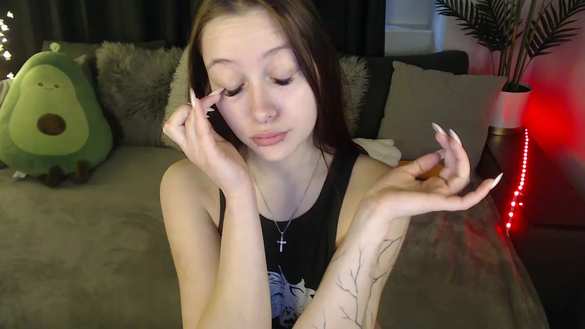 Gallery image thumbnail from SerenaSantos's myfreecams stream on, 04/08/2025, 08:41 image 15 of 20