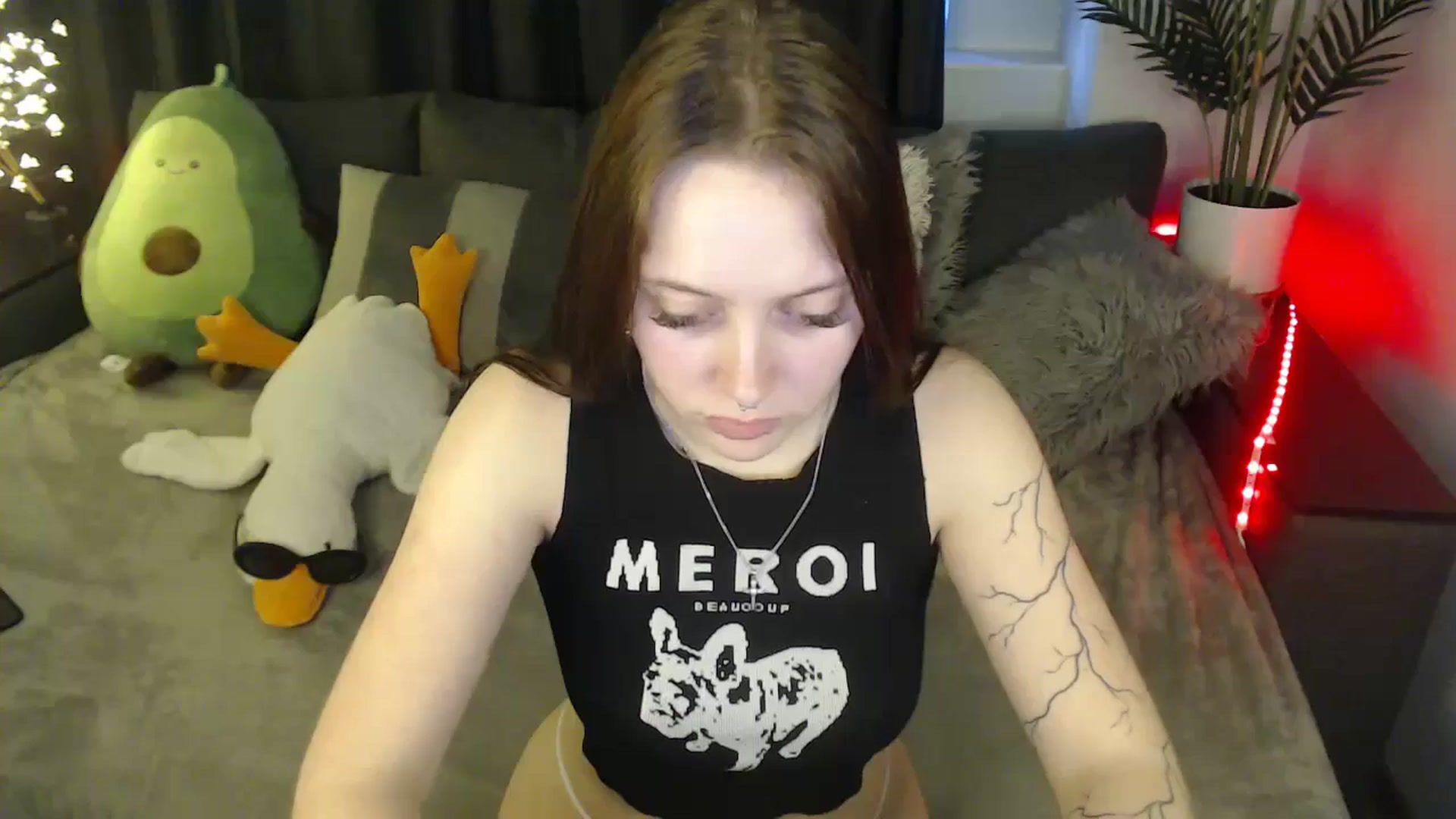 Gallery image thumbnail from SerenaSantos's myfreecams stream on, 04/13/2025, 12:29 image 7 of 20